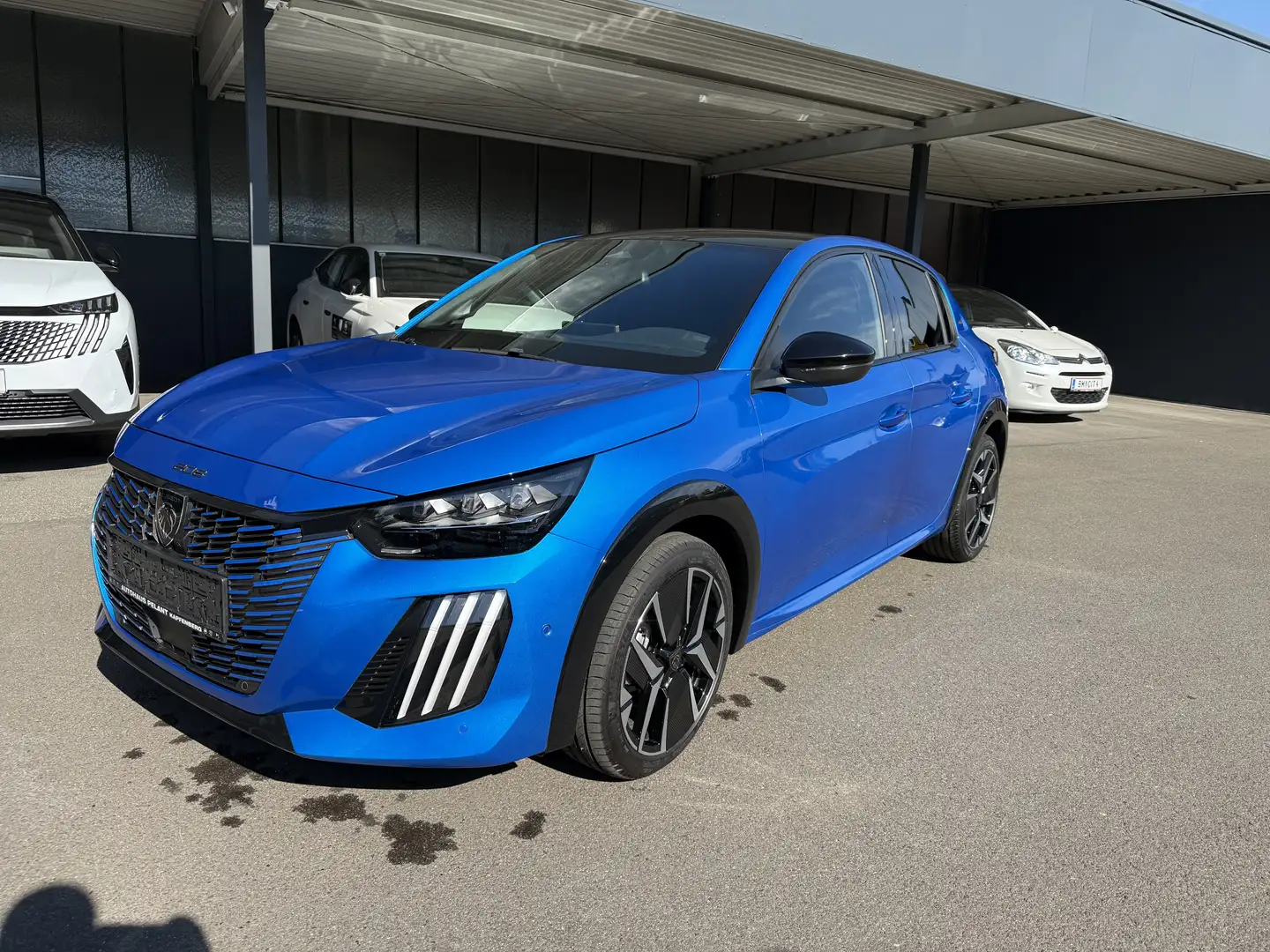 Peugeot 208 Hybrid 145 GT Blau - 1