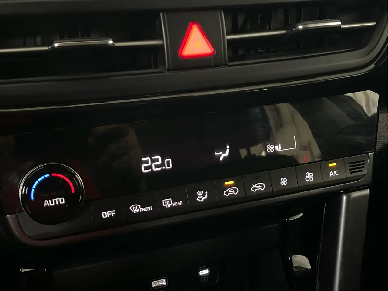 Kia Seltos снимка Kia Seltos