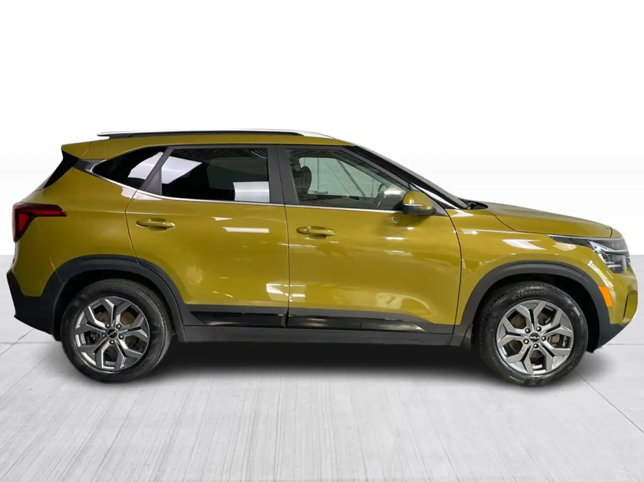Kia Seltos снимка Kia Seltos