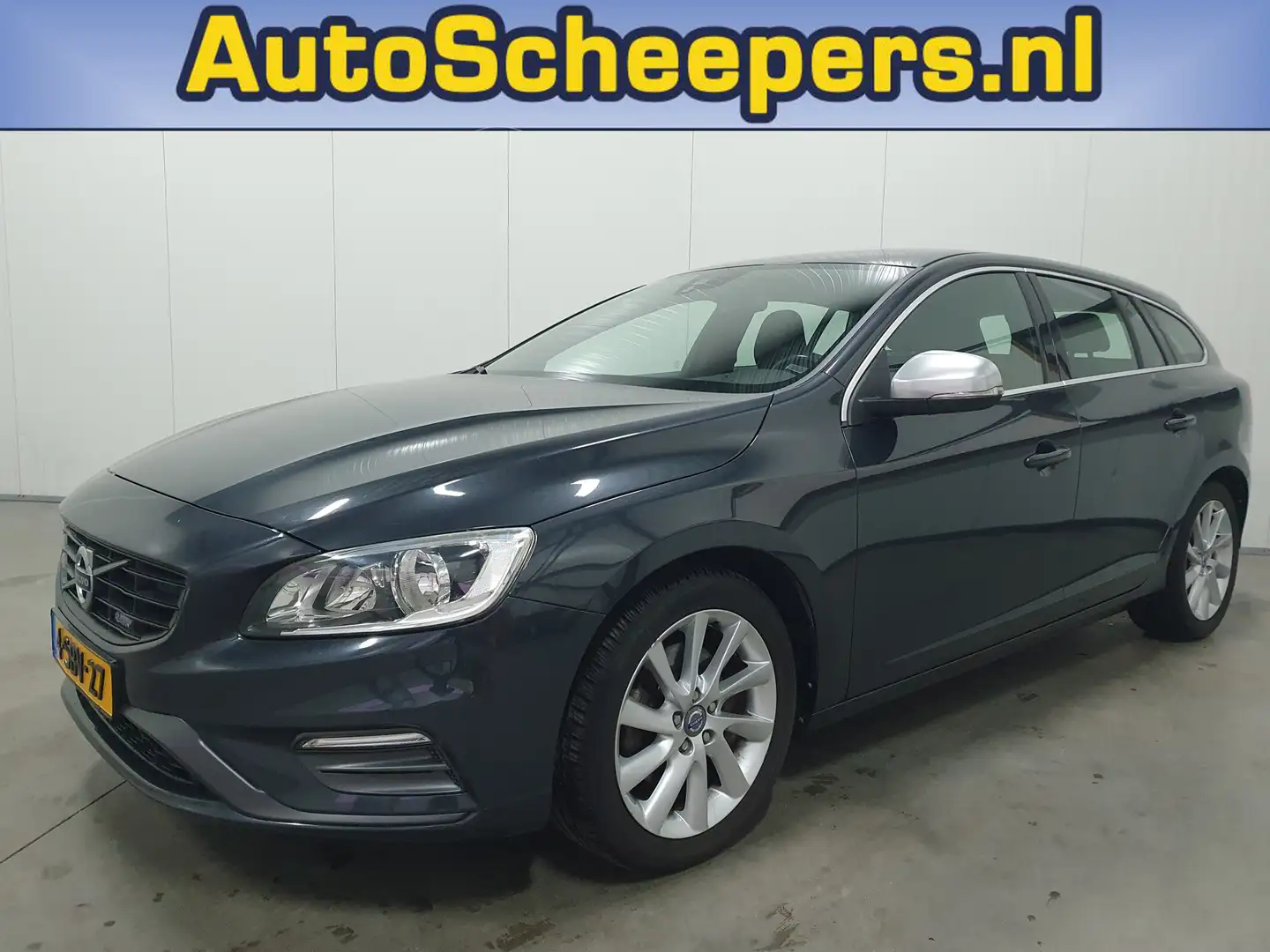 Volvo V60 1.6 D2 R-Design NAVI/H.LEDER/STOELVERW/TR.HAAK Grijs - 1