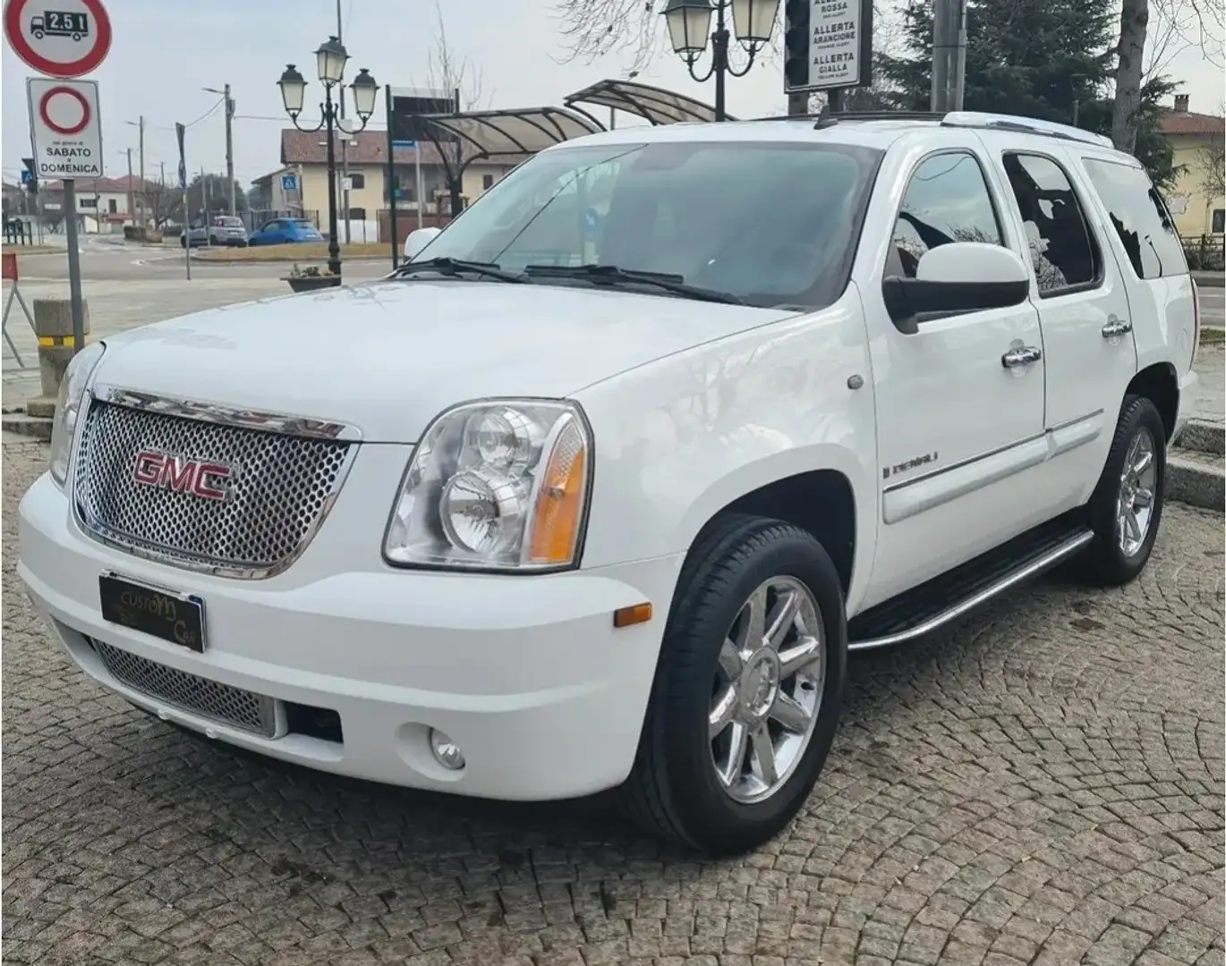 GMC Yukon Yukon 6.2 V8 Denali Gpl/GANCIO 35/DOPPIO DVD/CERCH Weiß - 2