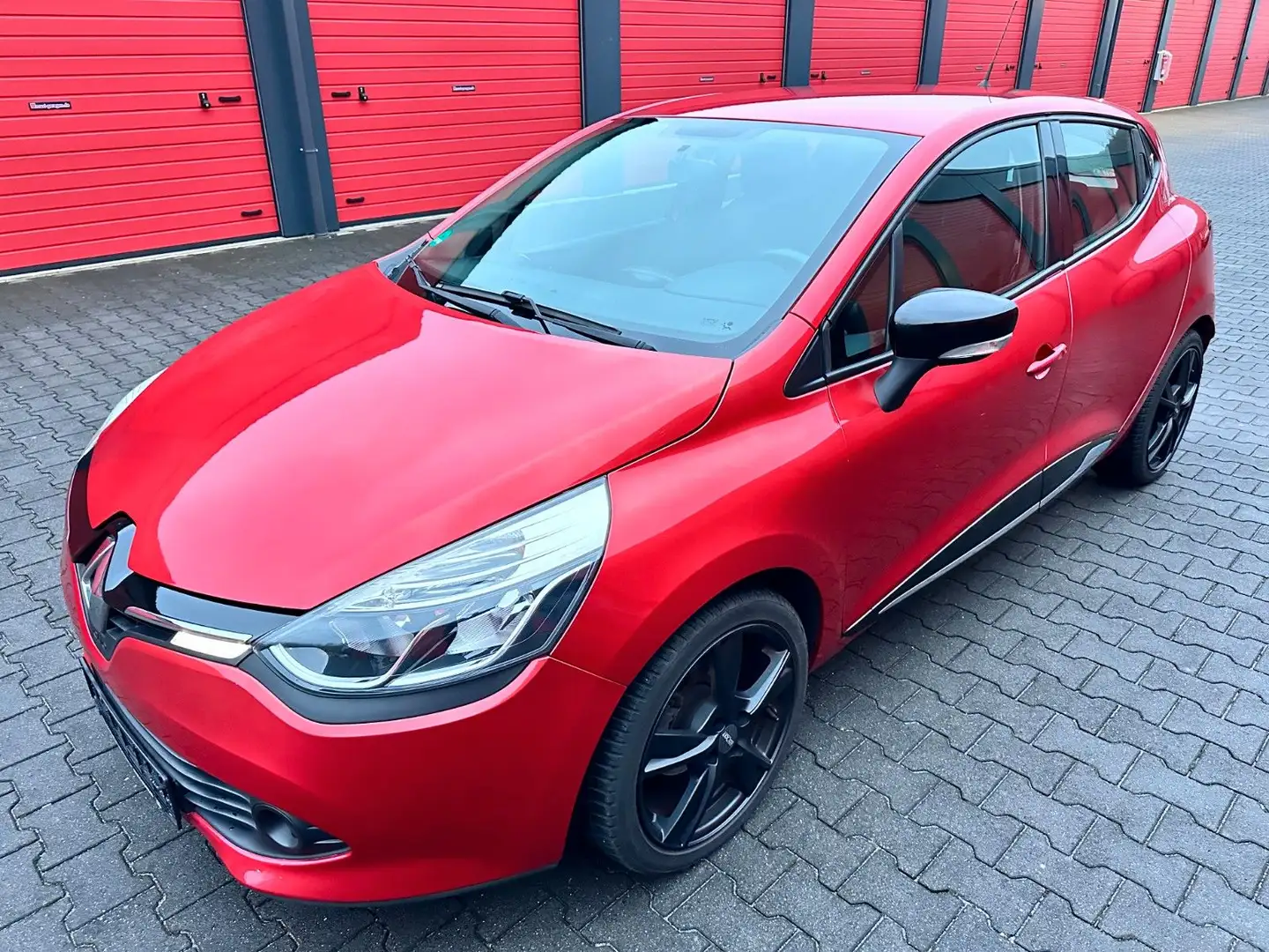 Renault Clio IV Dynamique Rot - 2