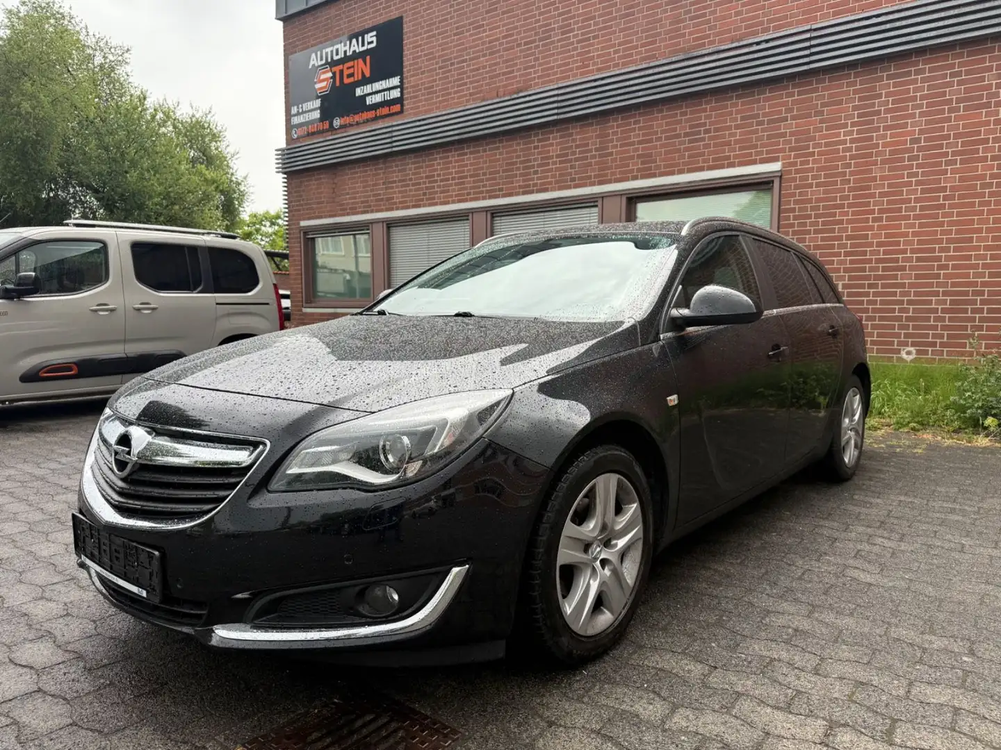 Opel Insignia A Sports Tourer Edition *NAVI*PDC*TEMPO Zwart - 1