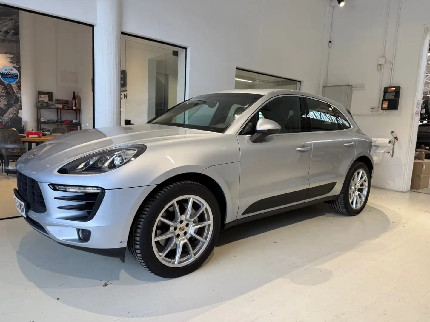 Porsche Macan S Aut. Zilver - 2