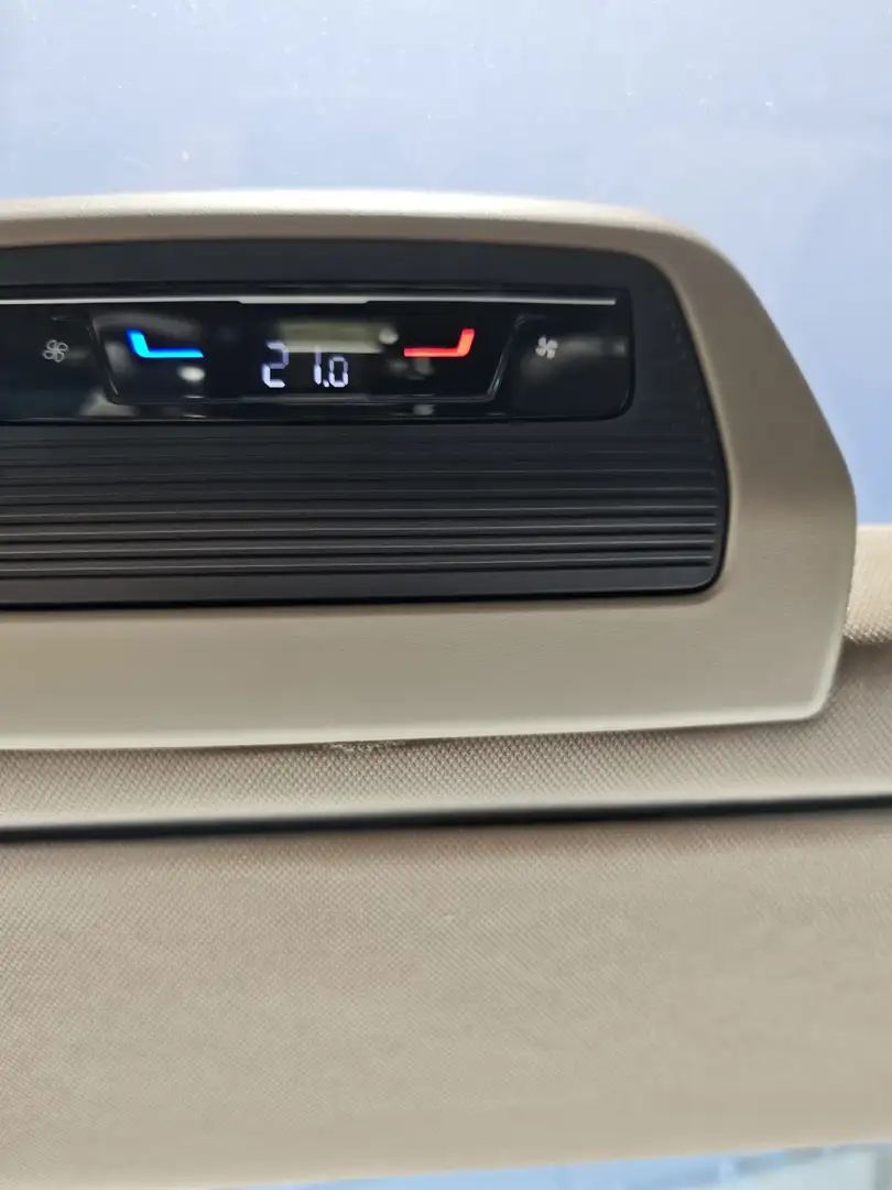 Volkswagen T7 Multivan Kurz eHybrid Energetic - 2