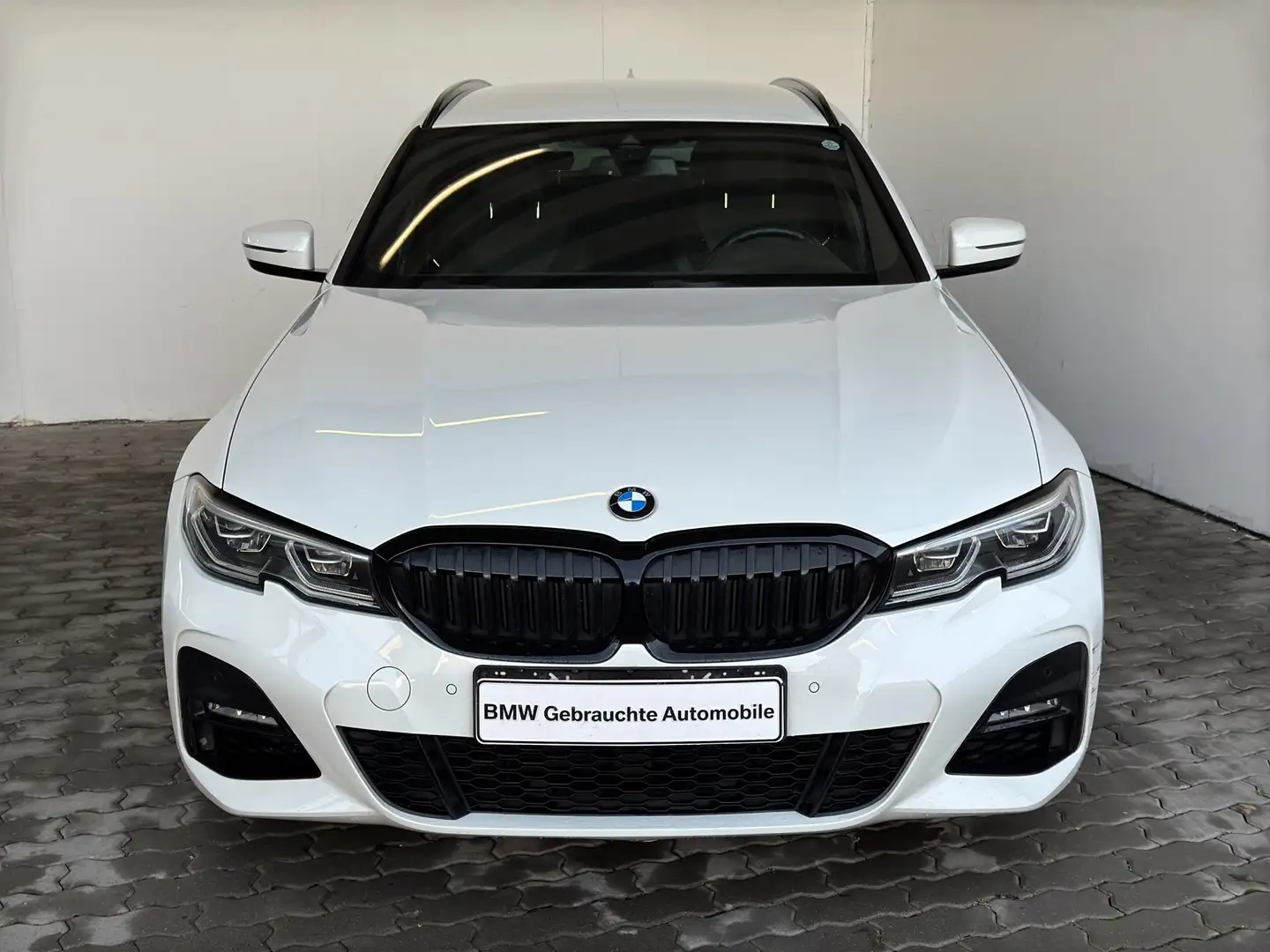 BMW 318 d Tour. M Sport Navi.Laser.DriveAs.AHK.KomfZg Blanc - 2