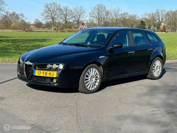 Sportwagon 2.2 JTS Distinctive