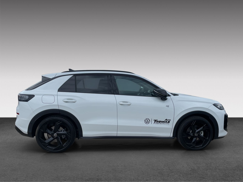 Volkswagen T-Roc R-Line 1.5 eTSI DSG IQ.DRIVE+HEADUP+PANO — photo 5
