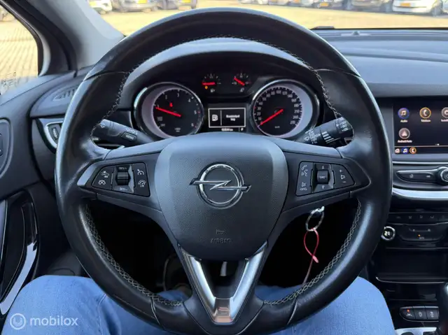 Opel Astra view 12