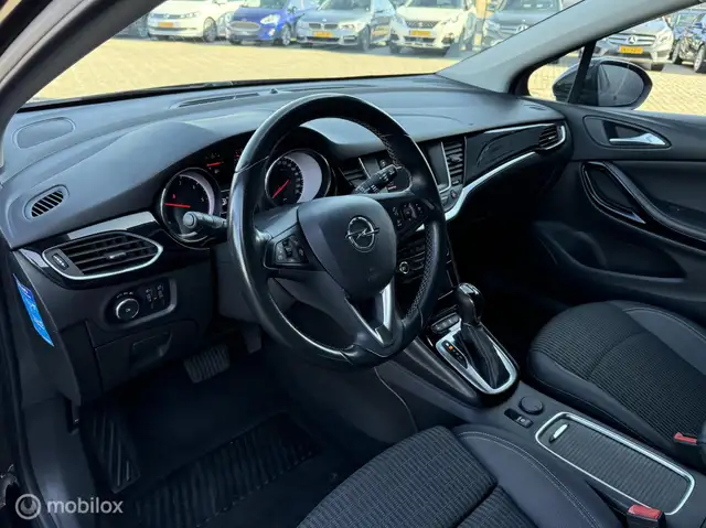 Opel Astra view 11