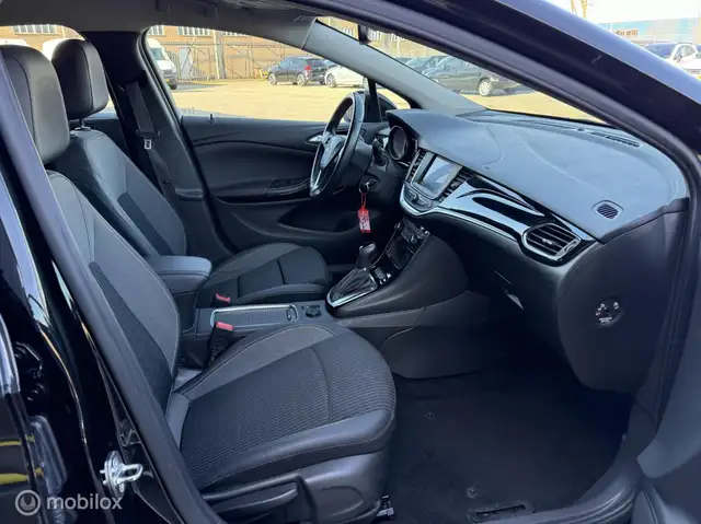 Opel Astra view 14