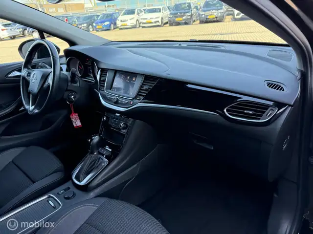 Opel Astra view 13