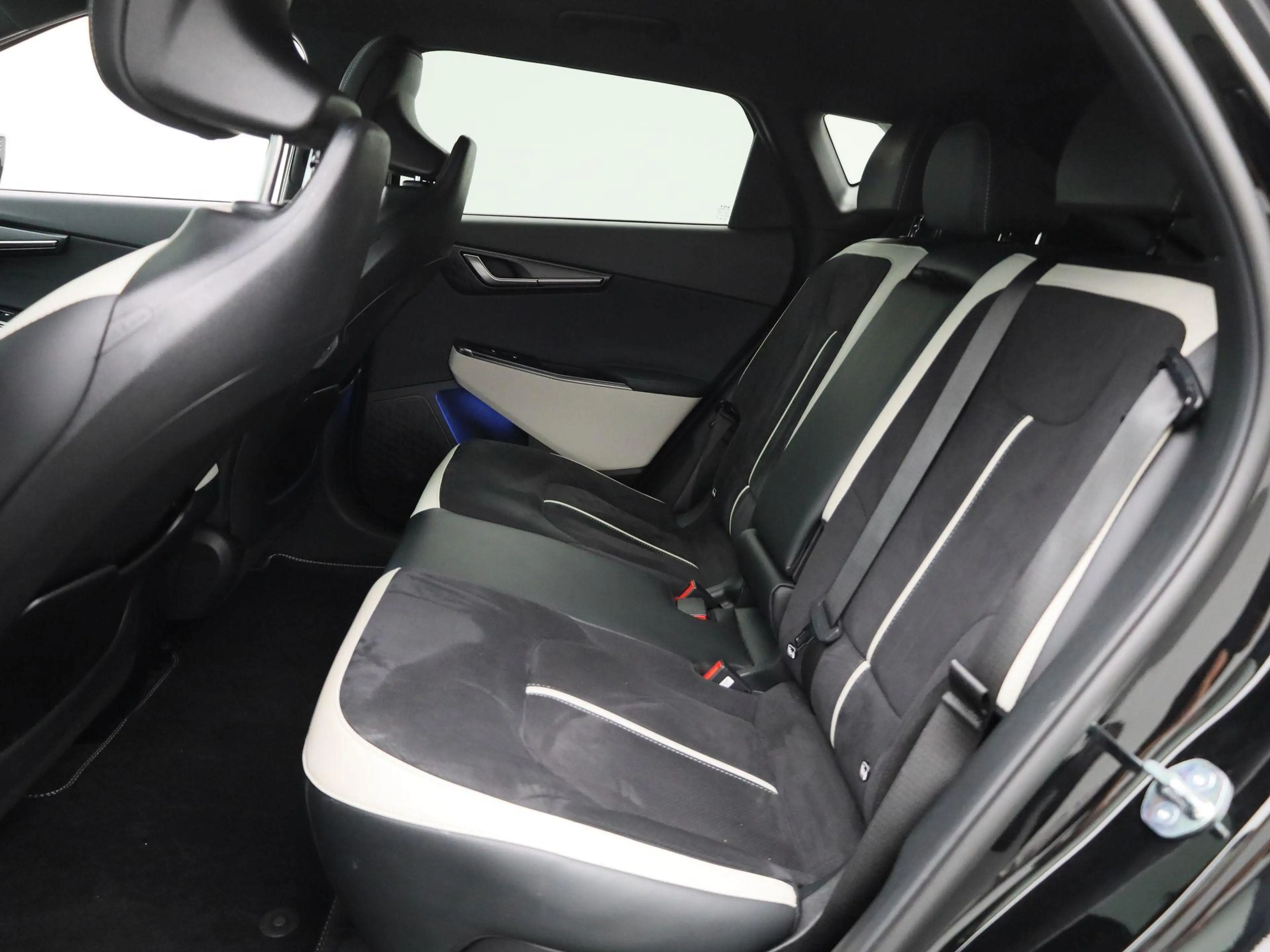 Kia EV6 GT-Line 84 kWh | 360 Camera | Stoelverwarming en V — photo 13
