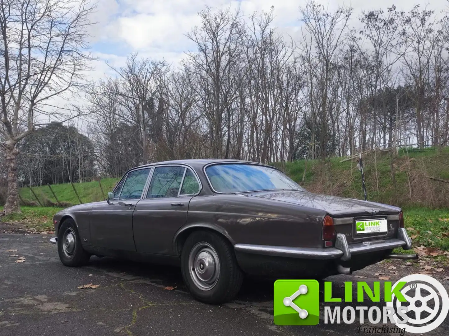 Jaguar XJ6 4.2, meccanica e interni restaurati, targa rm Braun - 2