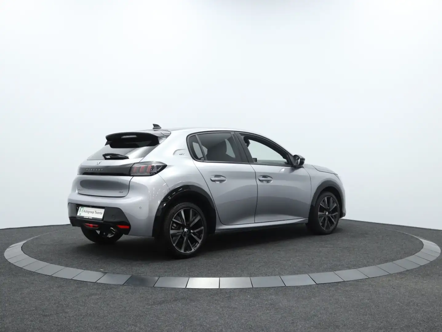 Peugeot 208 1.2 PureTech 100 GT | Navigatie | Camera | cruise Zilver - 2