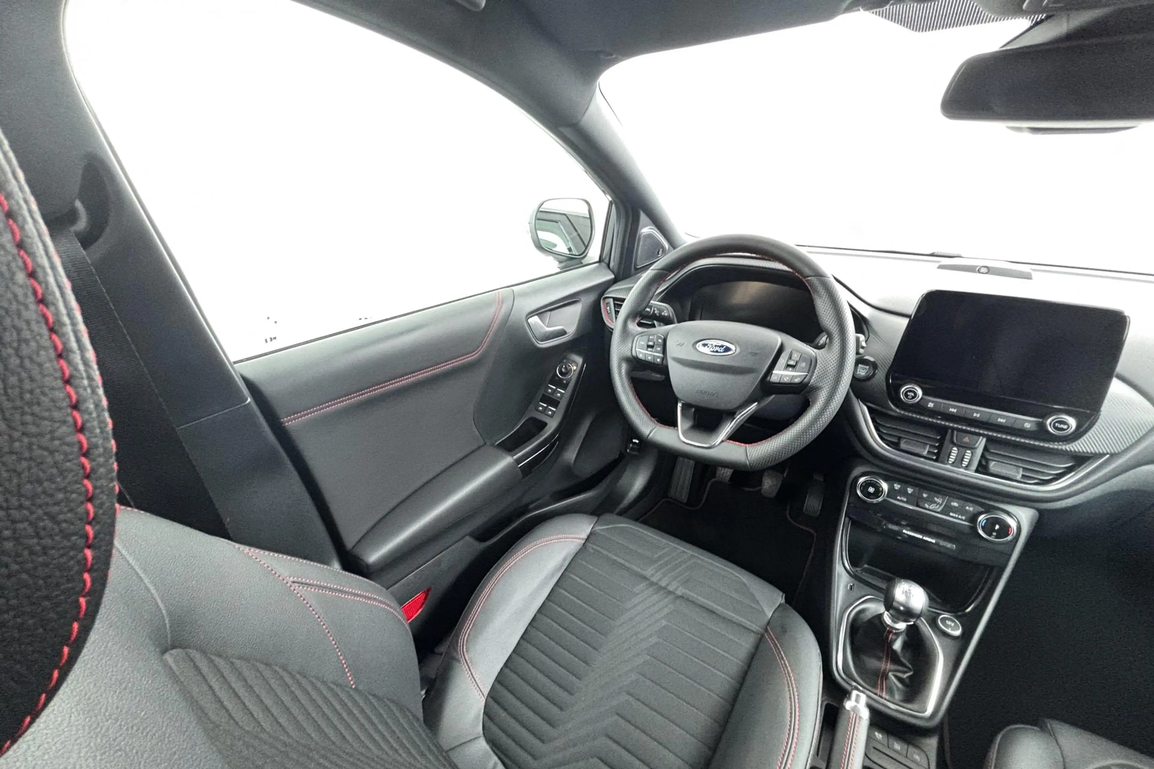 Ford Puma 1.0 EcoBoost Hybrid ST-Line X Sportieve ST-Line ui — photo 13