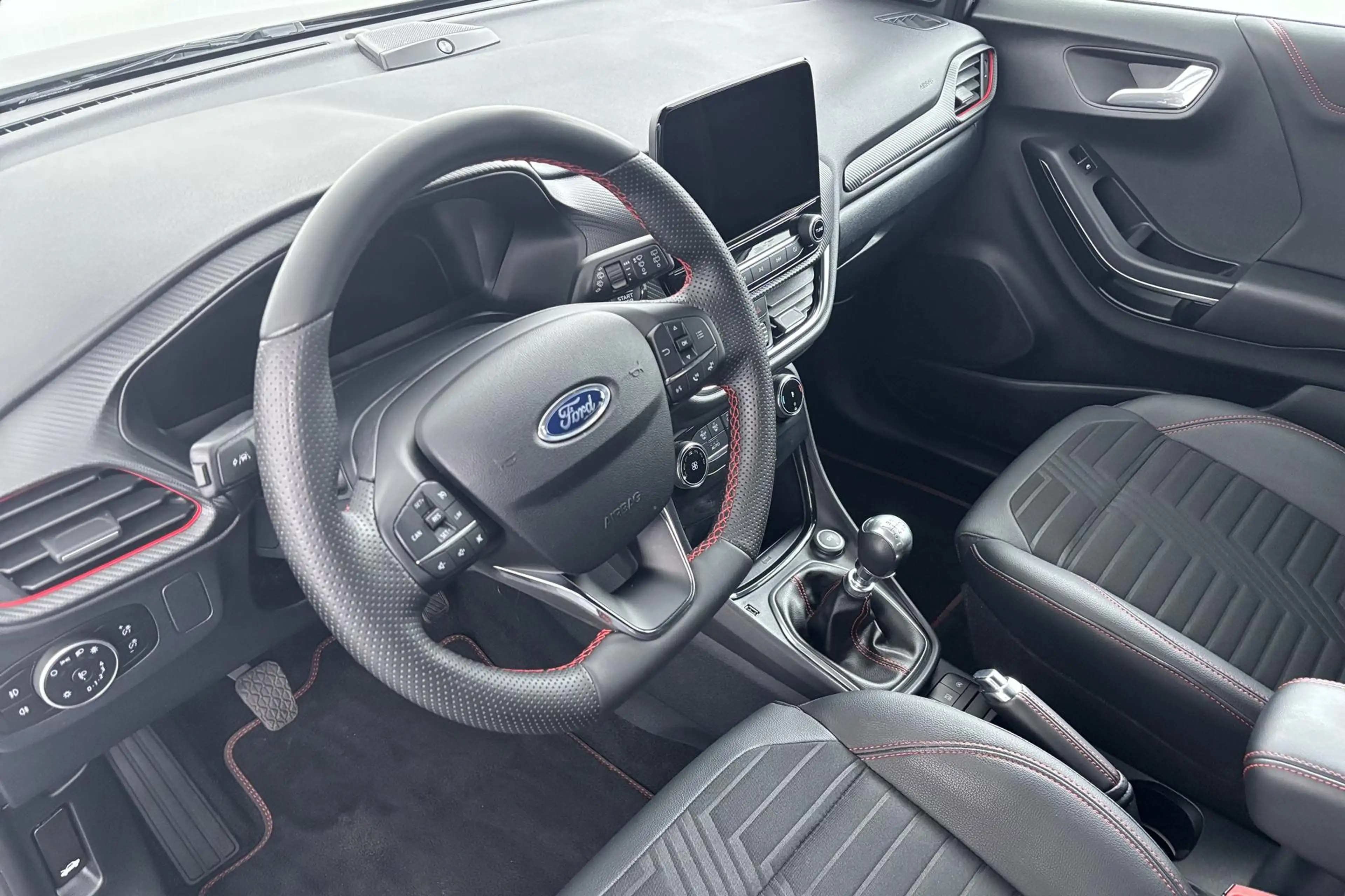 Ford Puma 1.0 EcoBoost Hybrid ST-Line X Sportieve ST-Line ui — photo 10