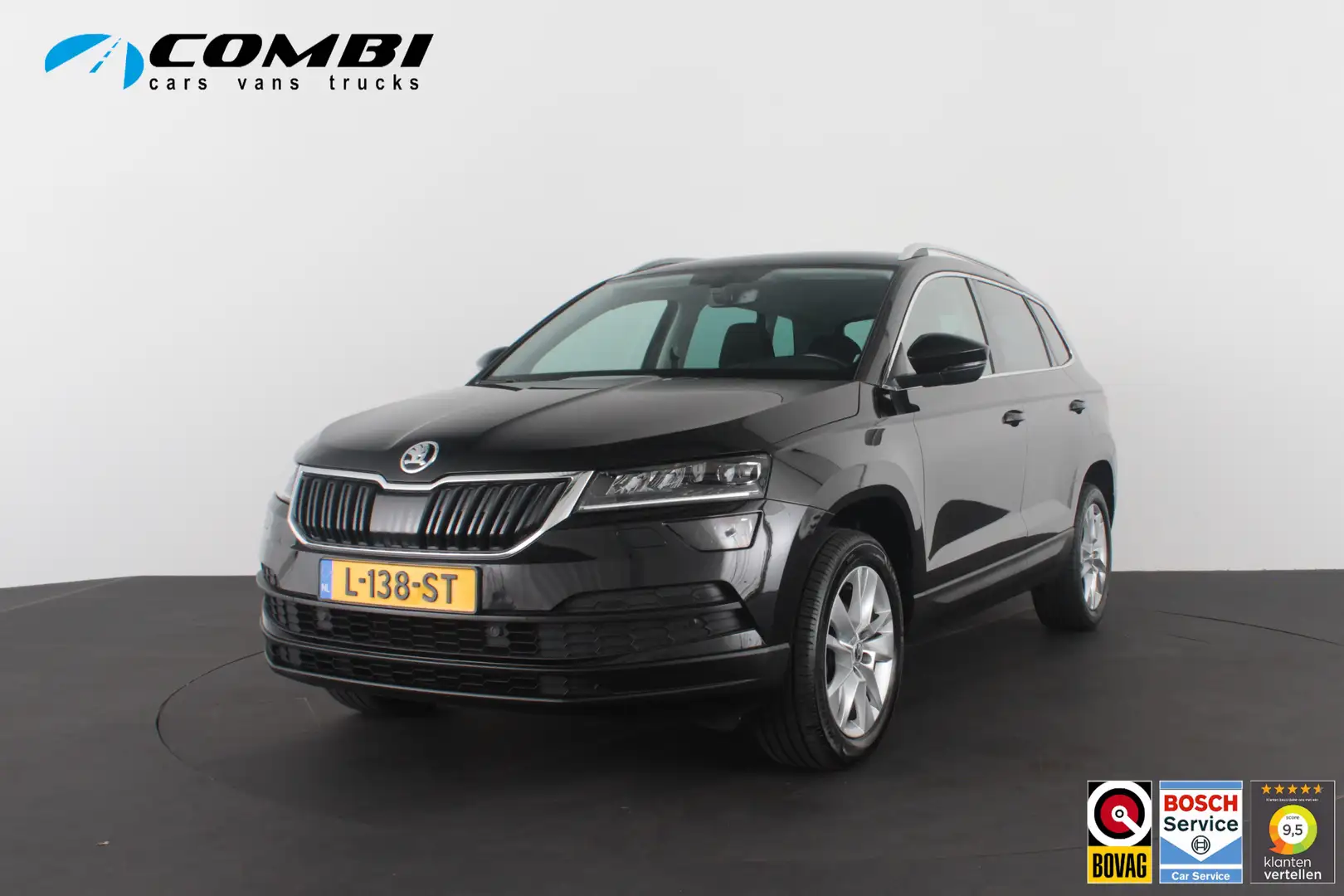 Skoda Karoq 1.5 TSI ACT Style 150pk Automaat/Camera/Trekhaak/A Schwarz - 1