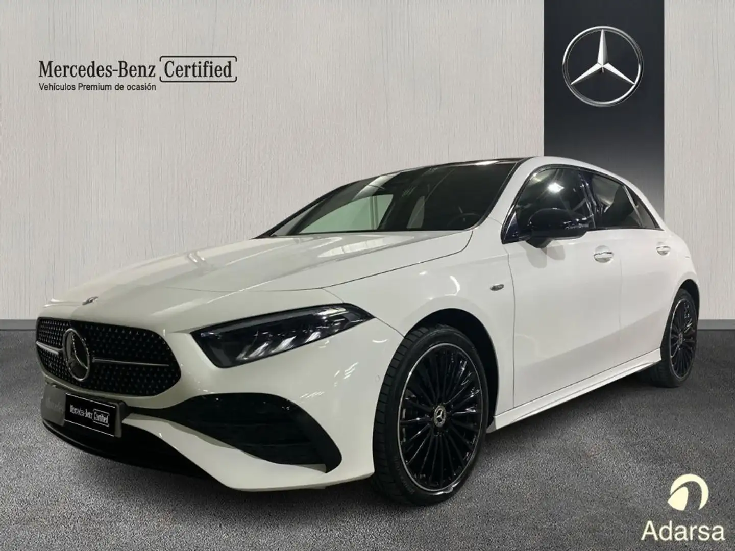 Mercedes-Benz A 250 e AMG Line - 1