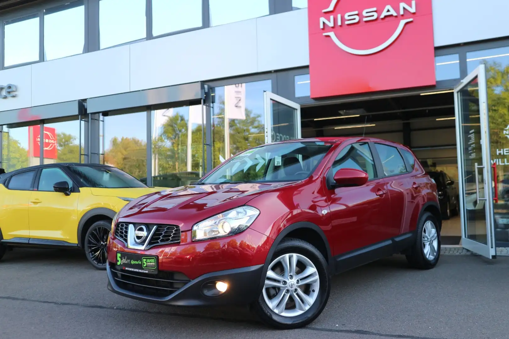 Nissan Qashqai 2.0 CVT 4x4 Acenta PDC Klimaauto WKR GRA Rouge - 2