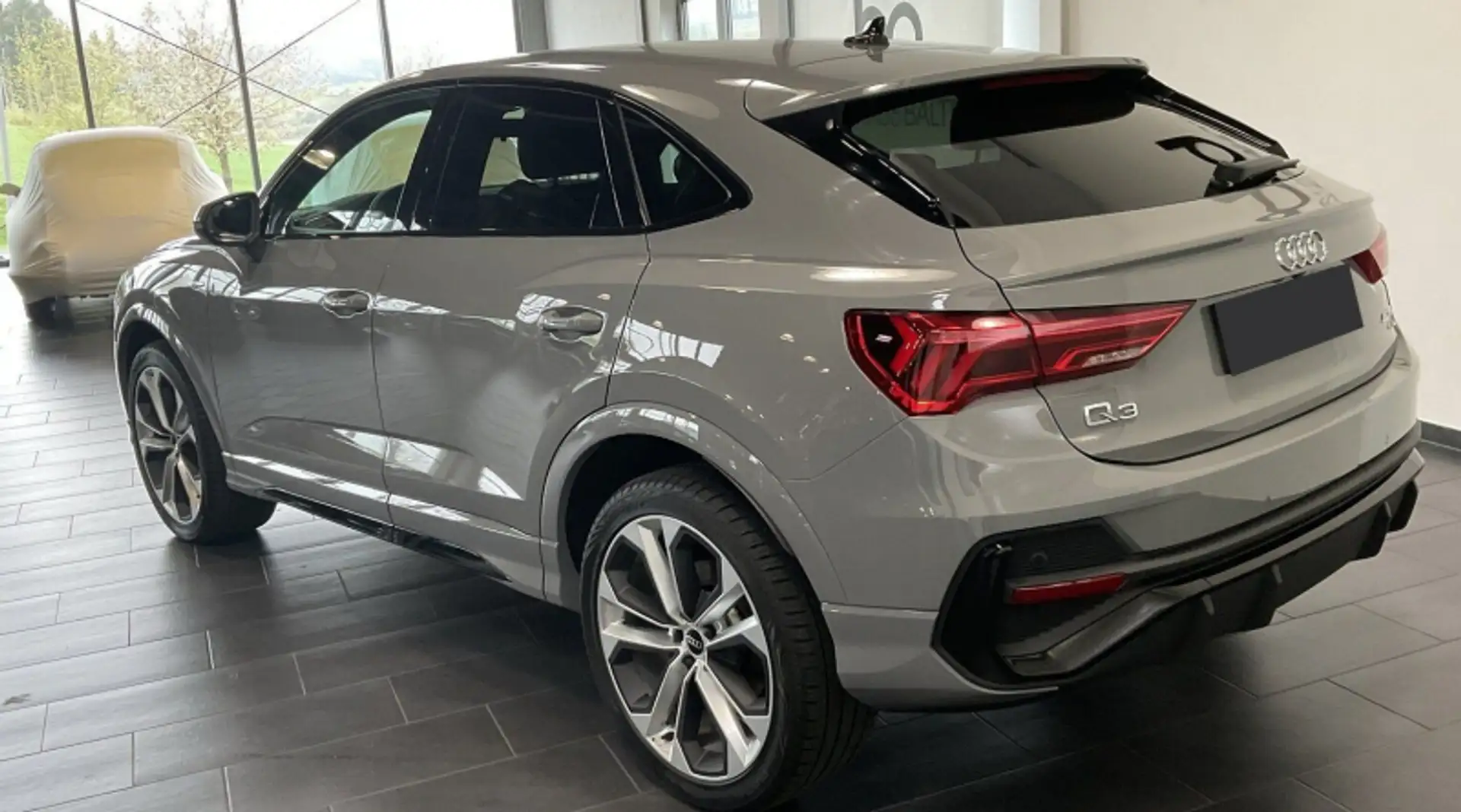 Audi Q3 SPB 40 TDI quattro S tronic S line edition Grigio - 2