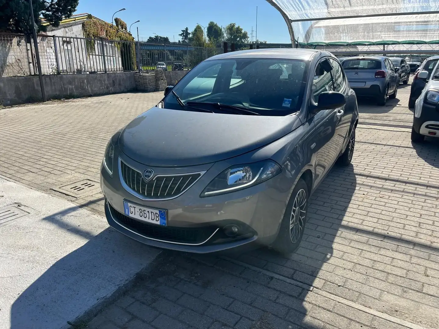 Lancia Ypsilon Ypsilon 1.0 FireFly 5 porte S&S Hybrid Platino Grigio - 1
