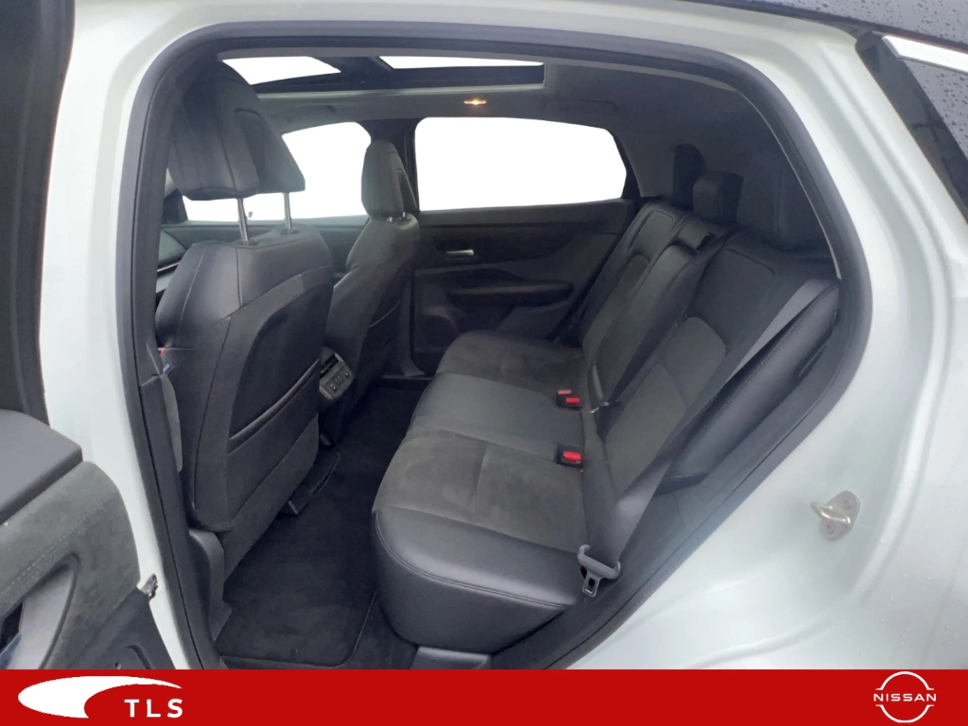 Nissan Ariya 87KWH - EVOLVE-PACK - 20'' ALU HUD Panorama Navi L — photo 15