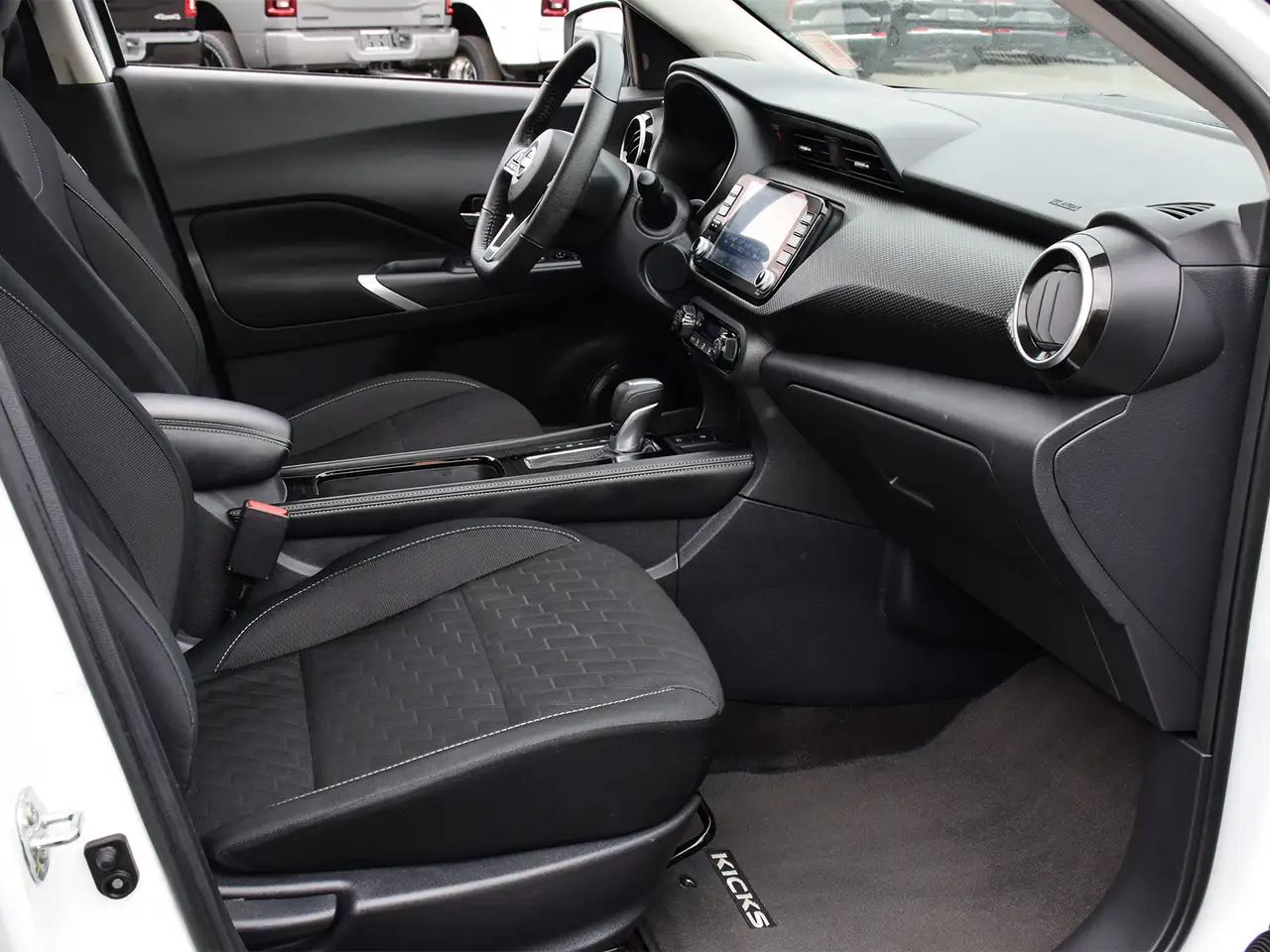 Nissan Kicks снимка Nissan Kicks