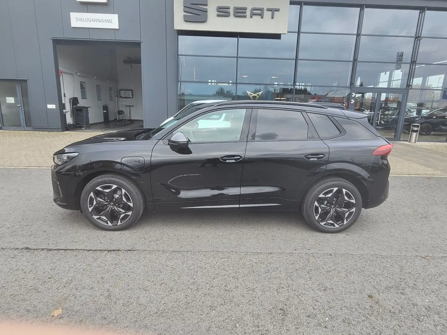 CUPRA Terramar 1.5 eTSI DSG *AHK*GJR*Alcantara* Negro - 1