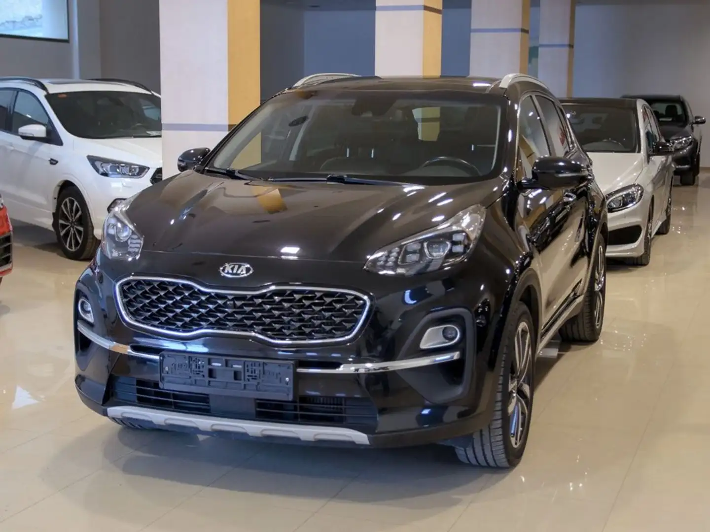 Kia Sportage 1.6 MHEV Business DCT 4x4 136 Negro - 2