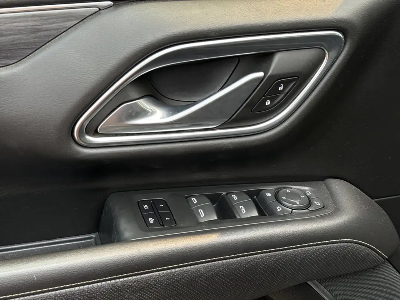 GMC Yukon снимка GMC Yukon