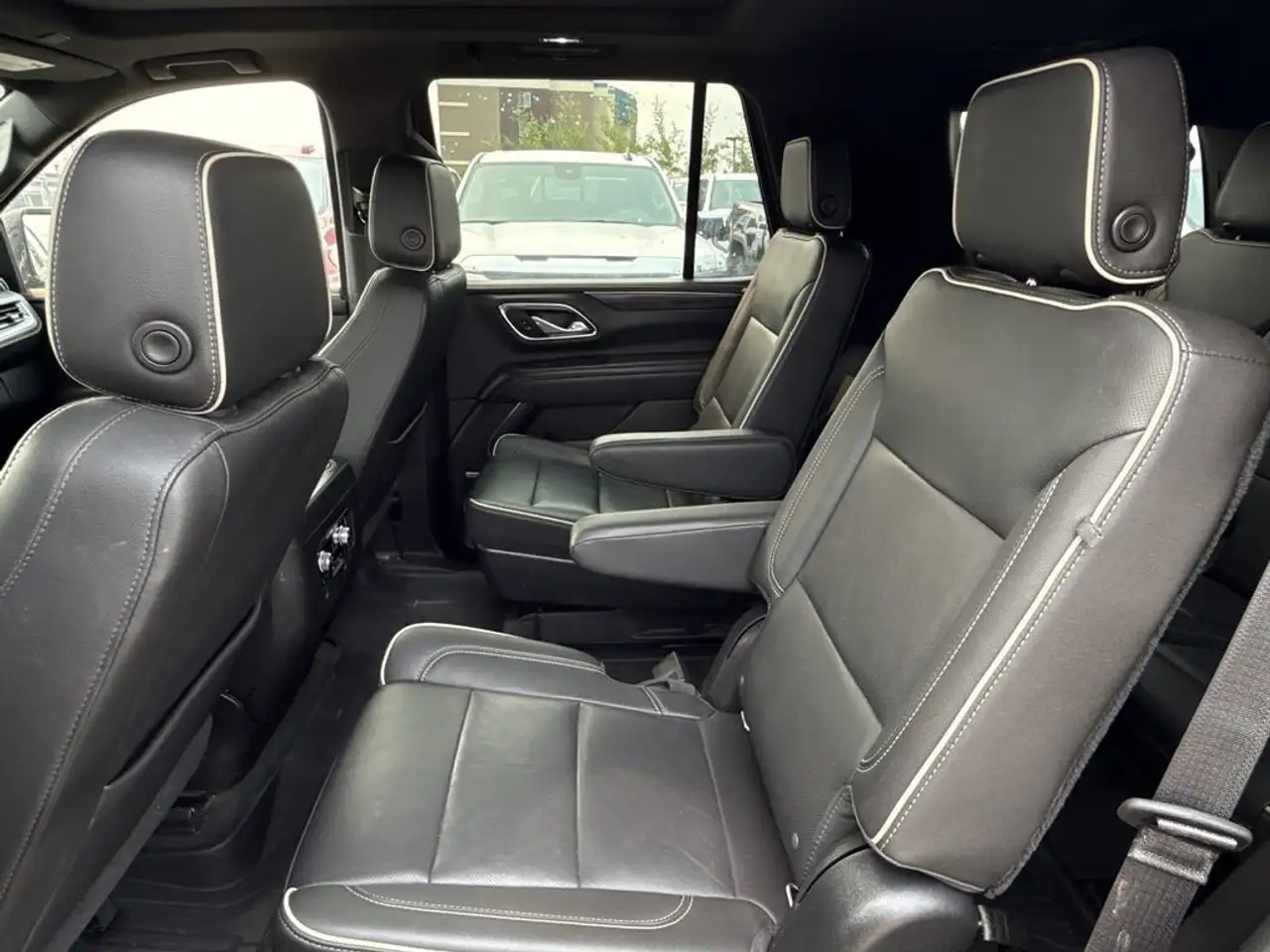 GMC Yukon снимка GMC Yukon