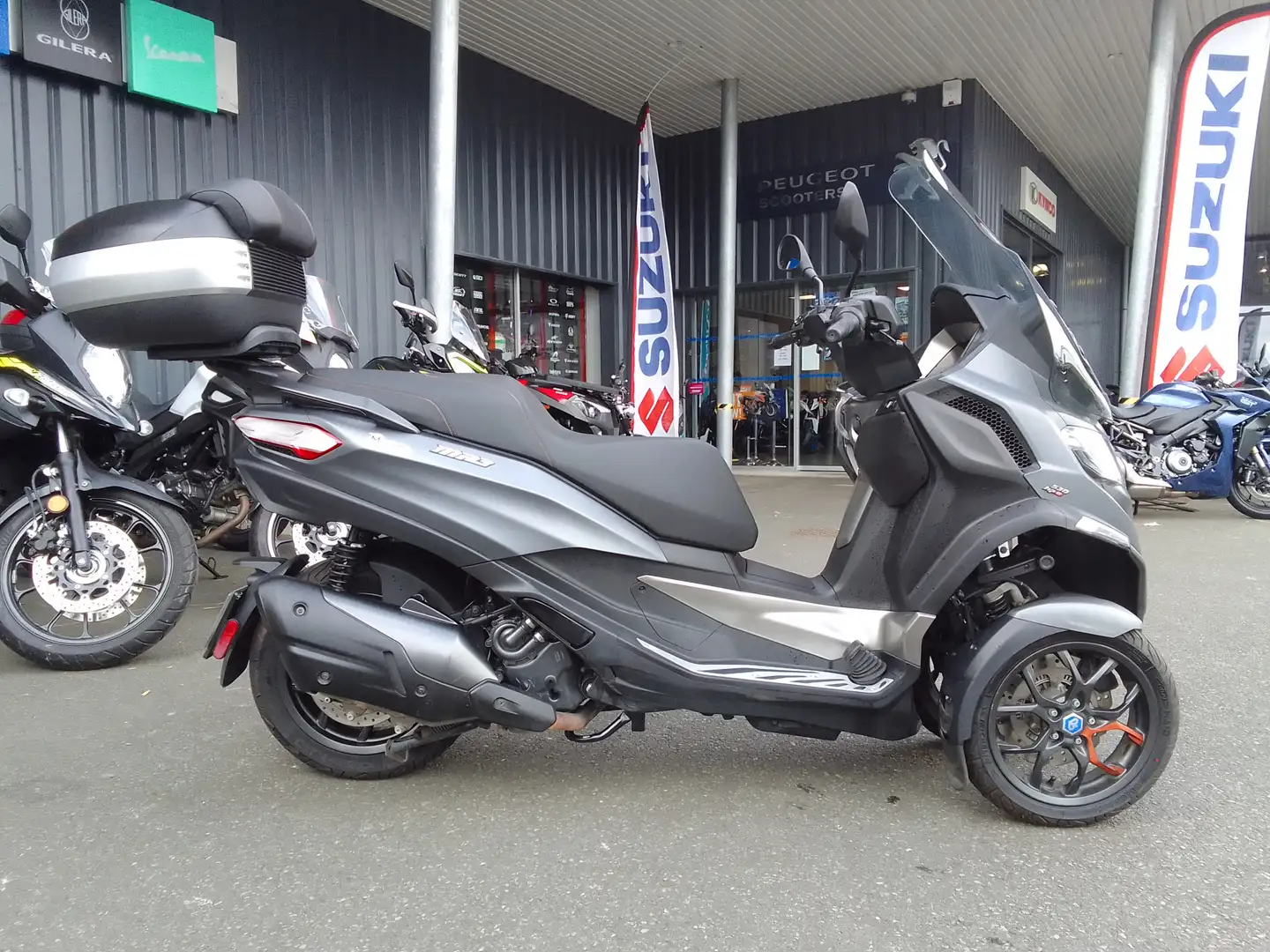 Piaggio MP3 530 Black - 2