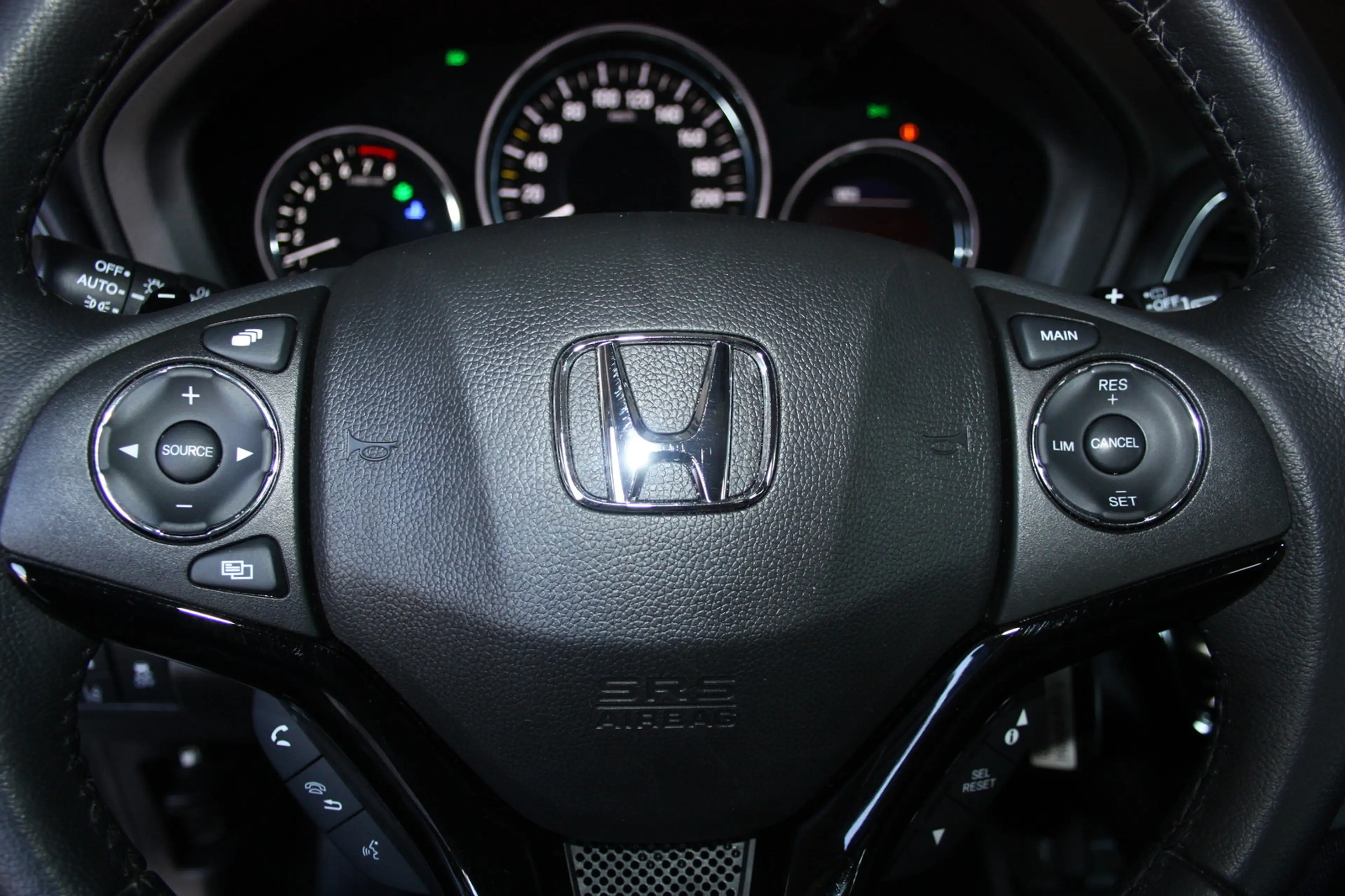 Honda HR-V 1.5 ELEGANCE Autom. MultiMedia/PDC/Temp — photo 14