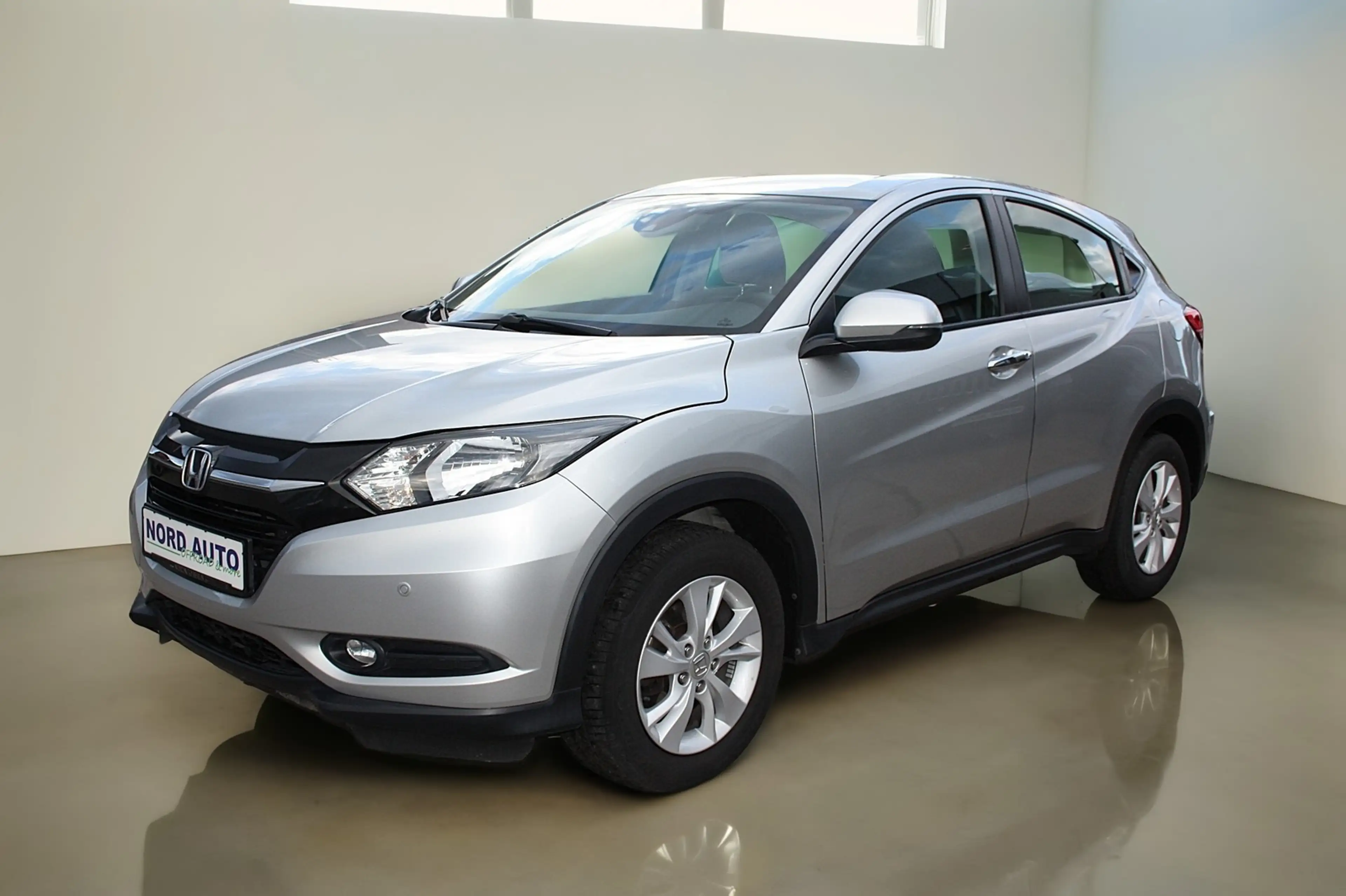 Honda HR-V 1.5 ELEGANCE Autom. MultiMedia/PDC/Temp — photo 2
