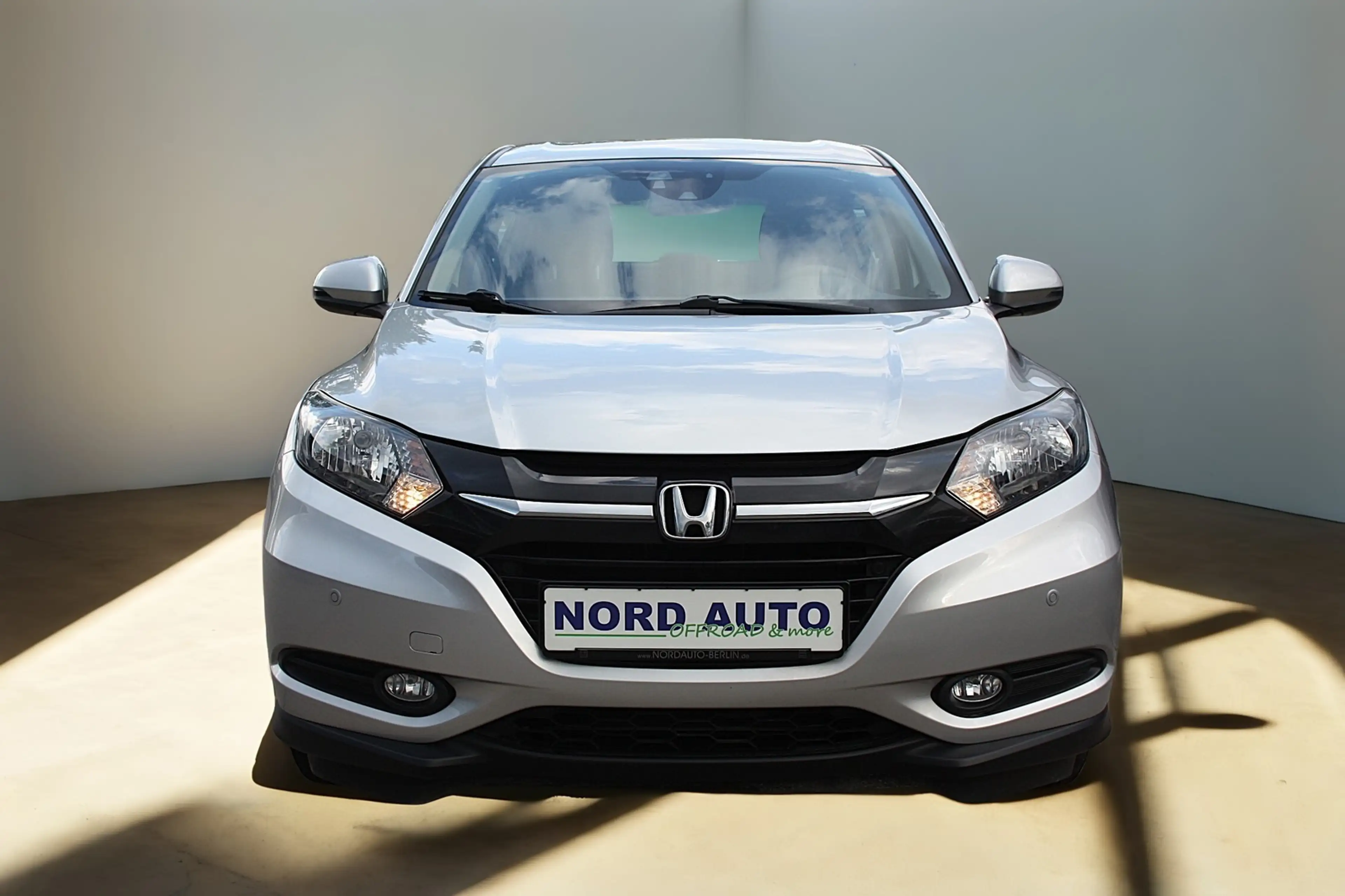 Honda HR-V 1.5 ELEGANCE Autom. MultiMedia/PDC/Temp — photo 4