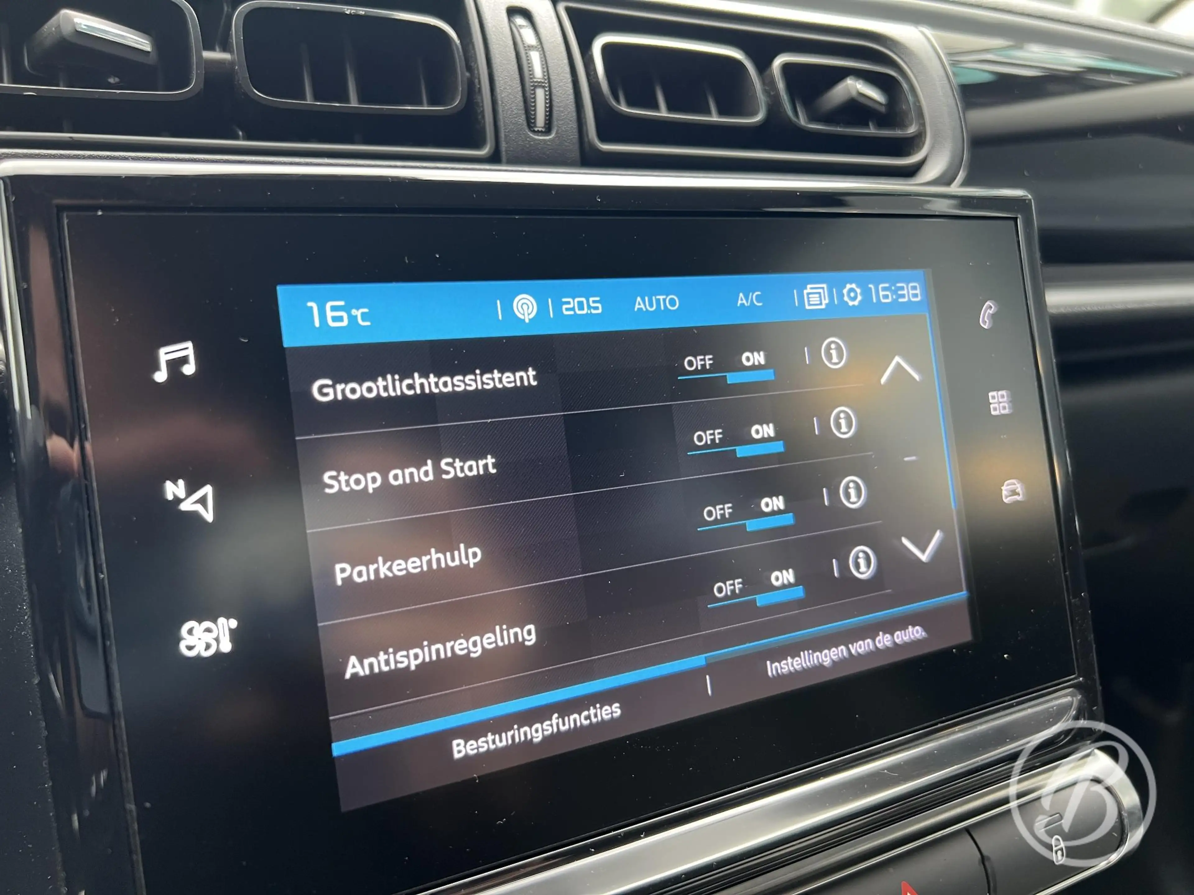 Citroen C3 1.2 82pk S&S Feel Edition — photo 33