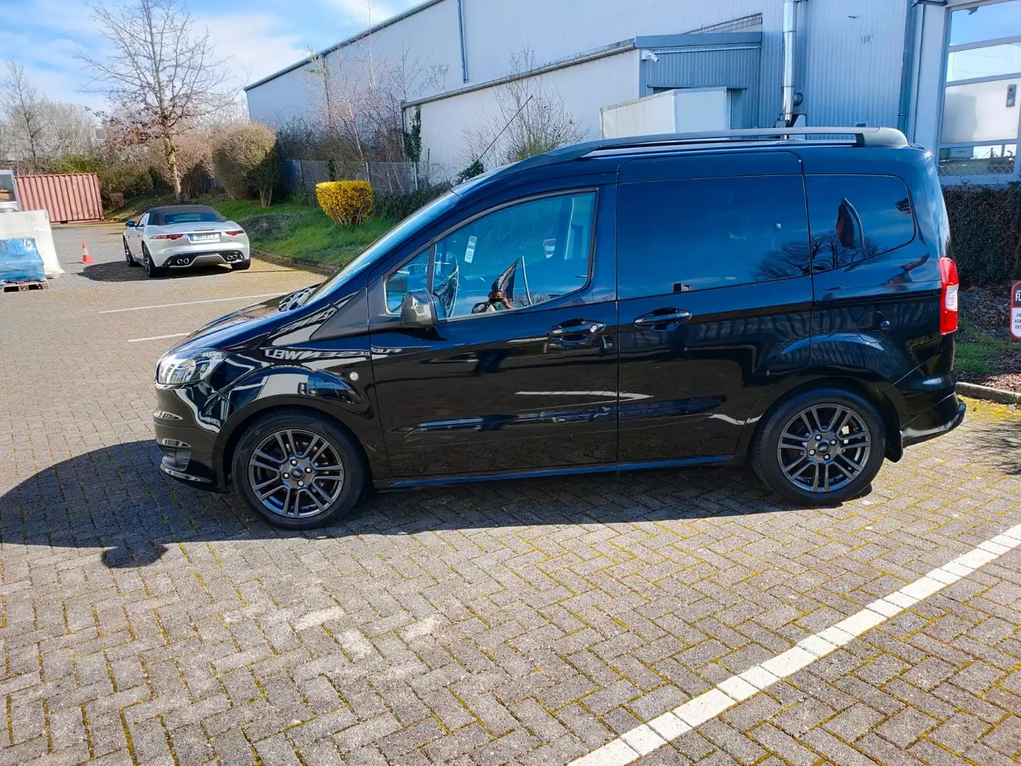 Ford Tourneo Courier Sport TOP Black - 2