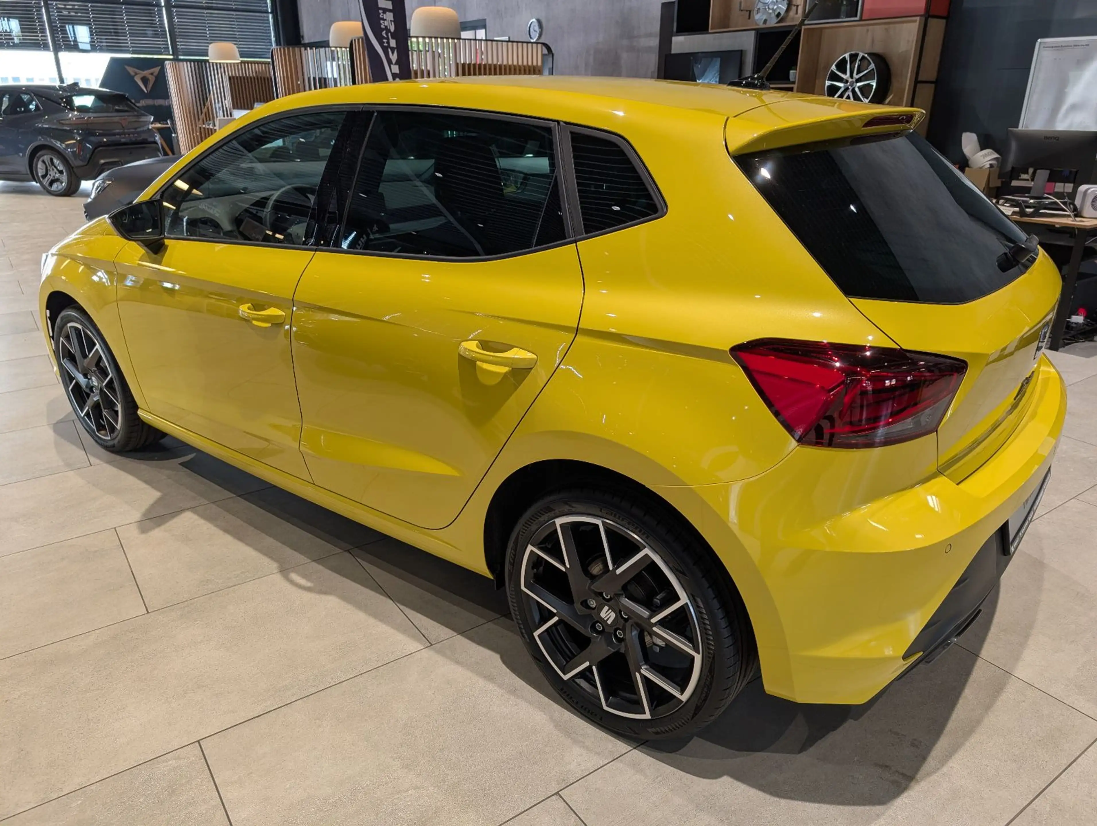 SEAT Ibiza 1.0 TSI FR DSG — photo 4