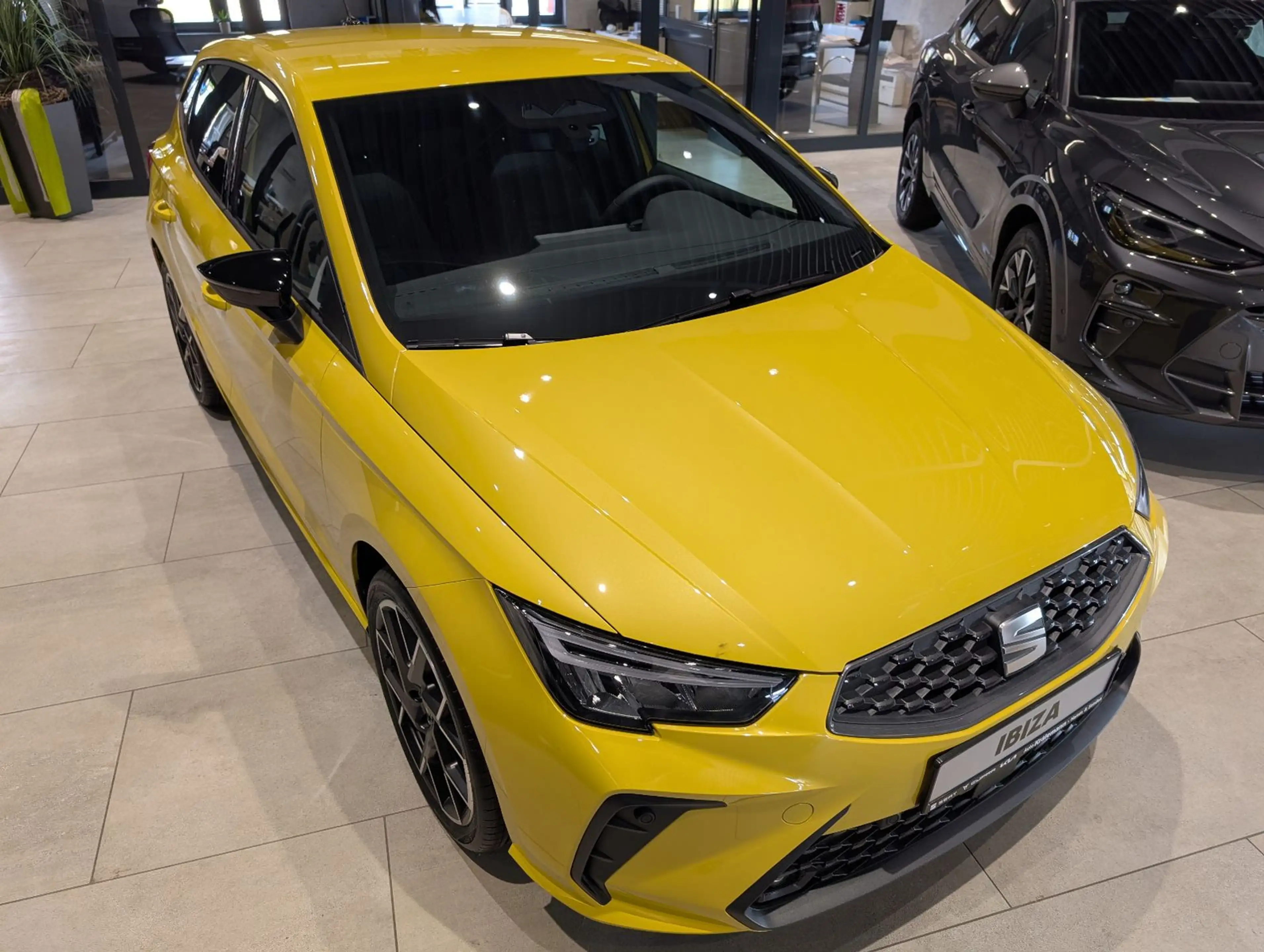 SEAT Ibiza 1.0 TSI FR DSG — photo 2