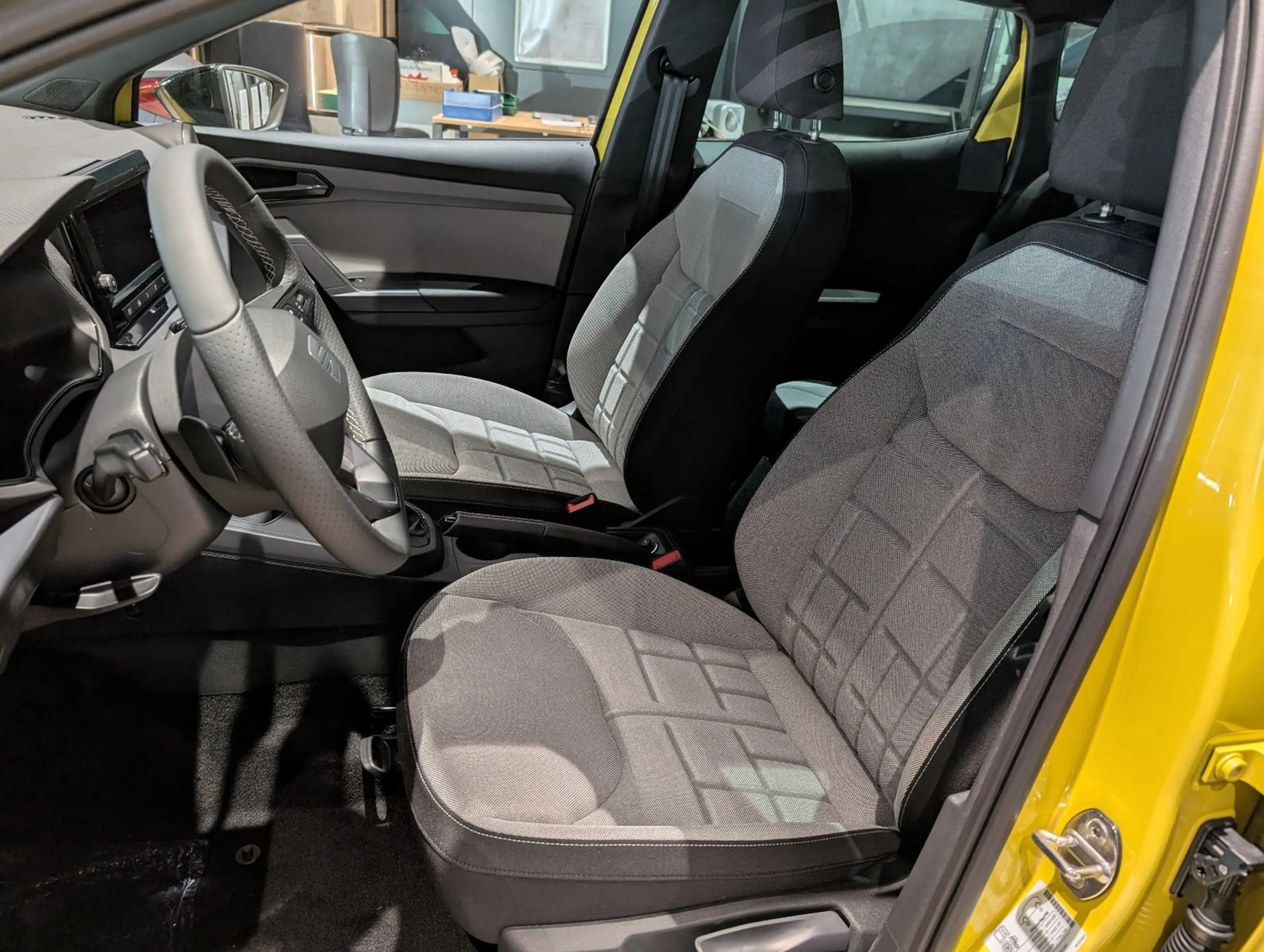 SEAT Ibiza 1.0 TSI FR DSG — photo 7