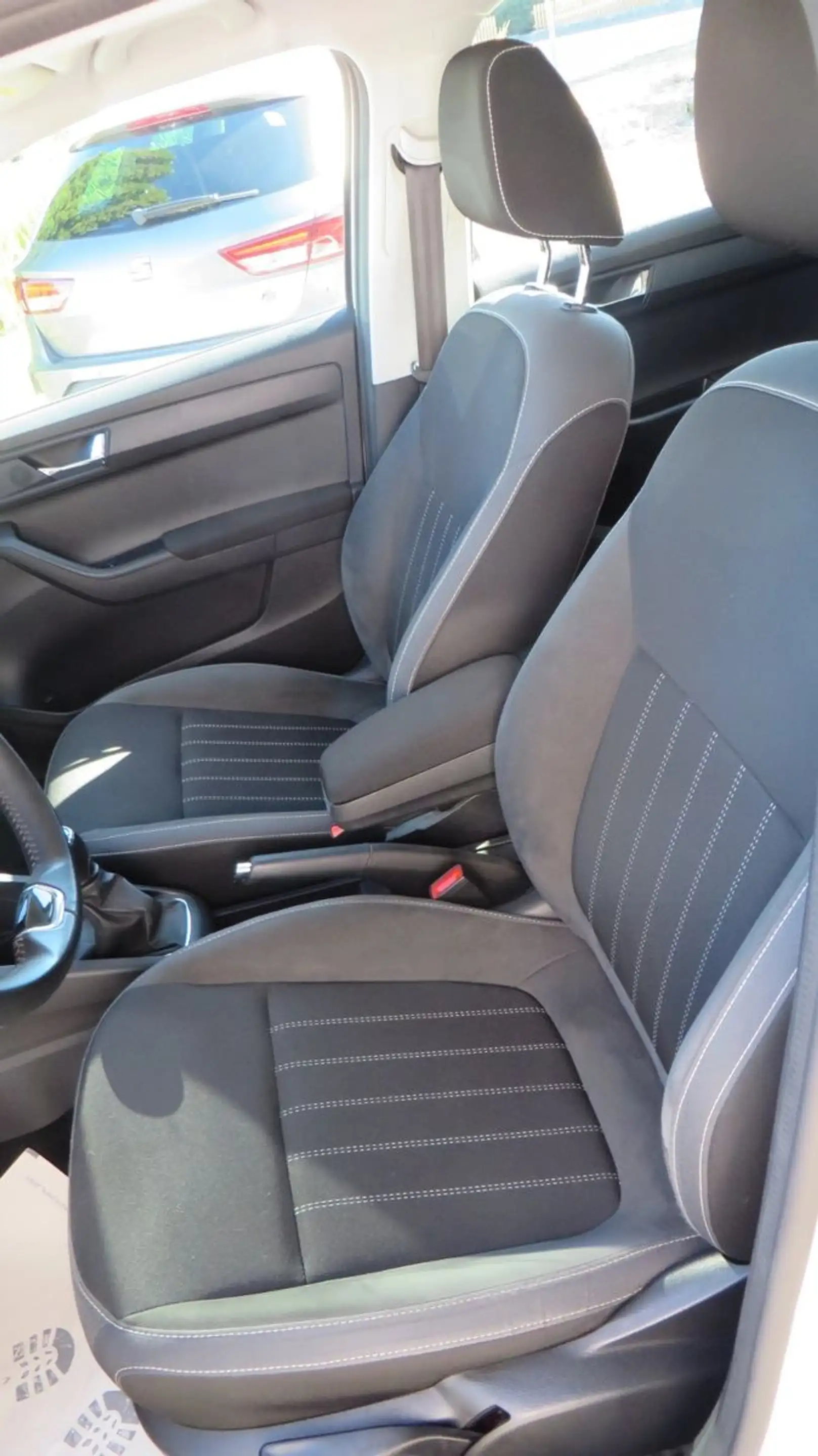 Skoda Fabia Combi Style AHK Rückfahrkamera — photo 19