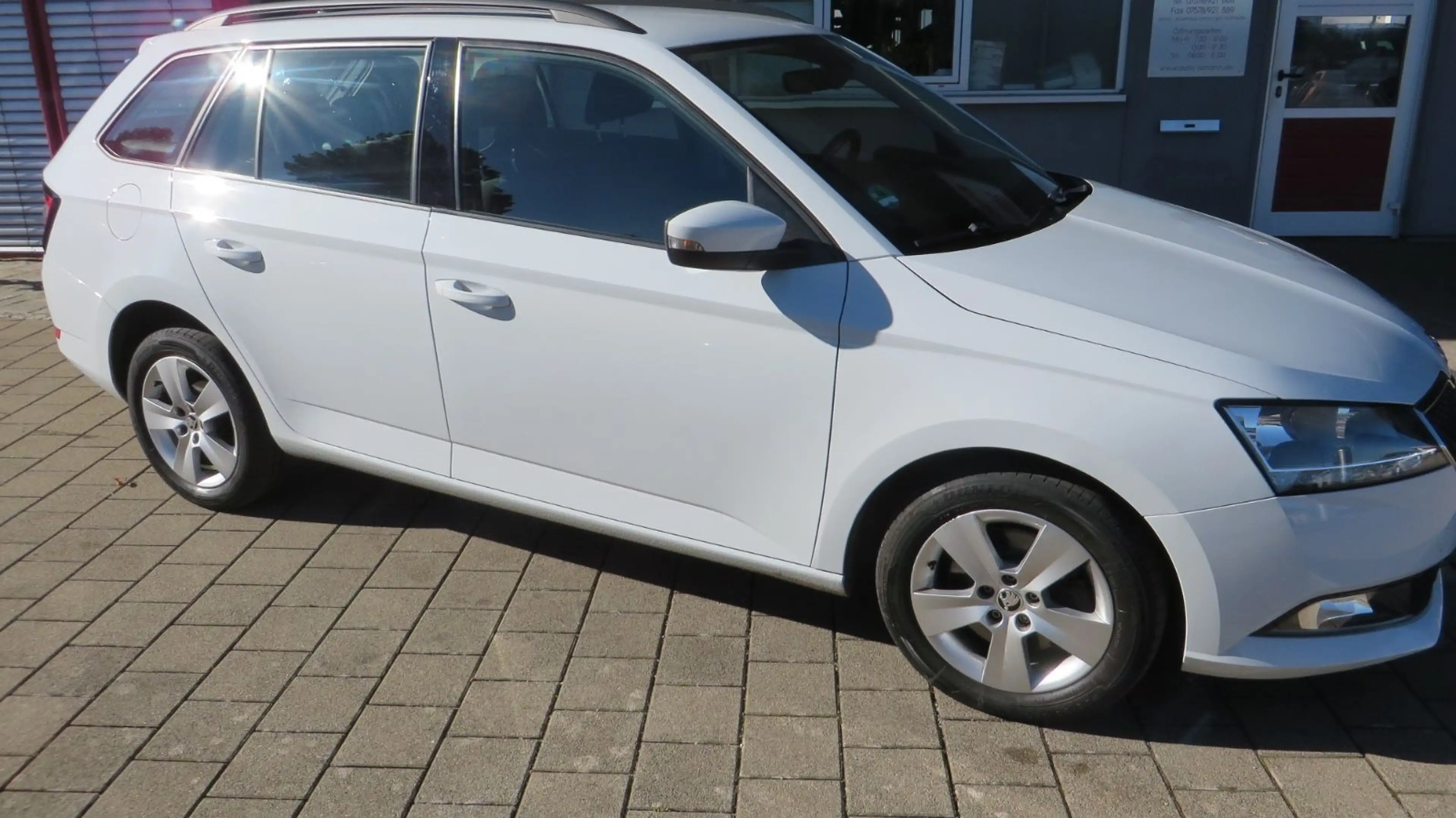 Skoda Fabia Combi Style AHK Rückfahrkamera — photo 14