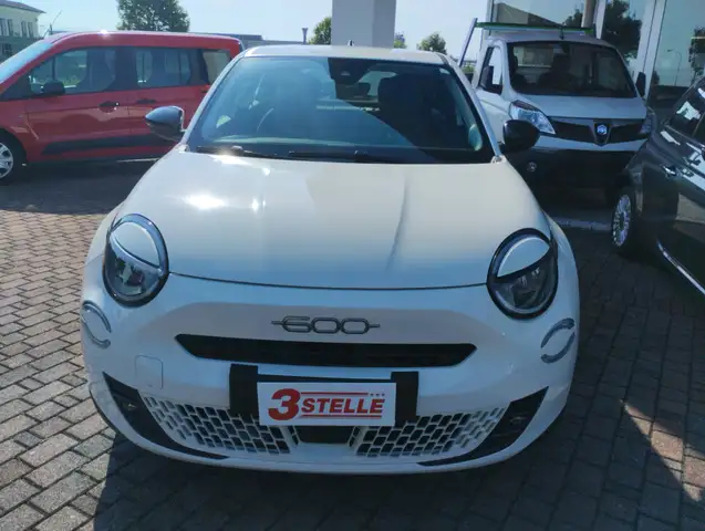 2025 Fiat 600 in White for sale