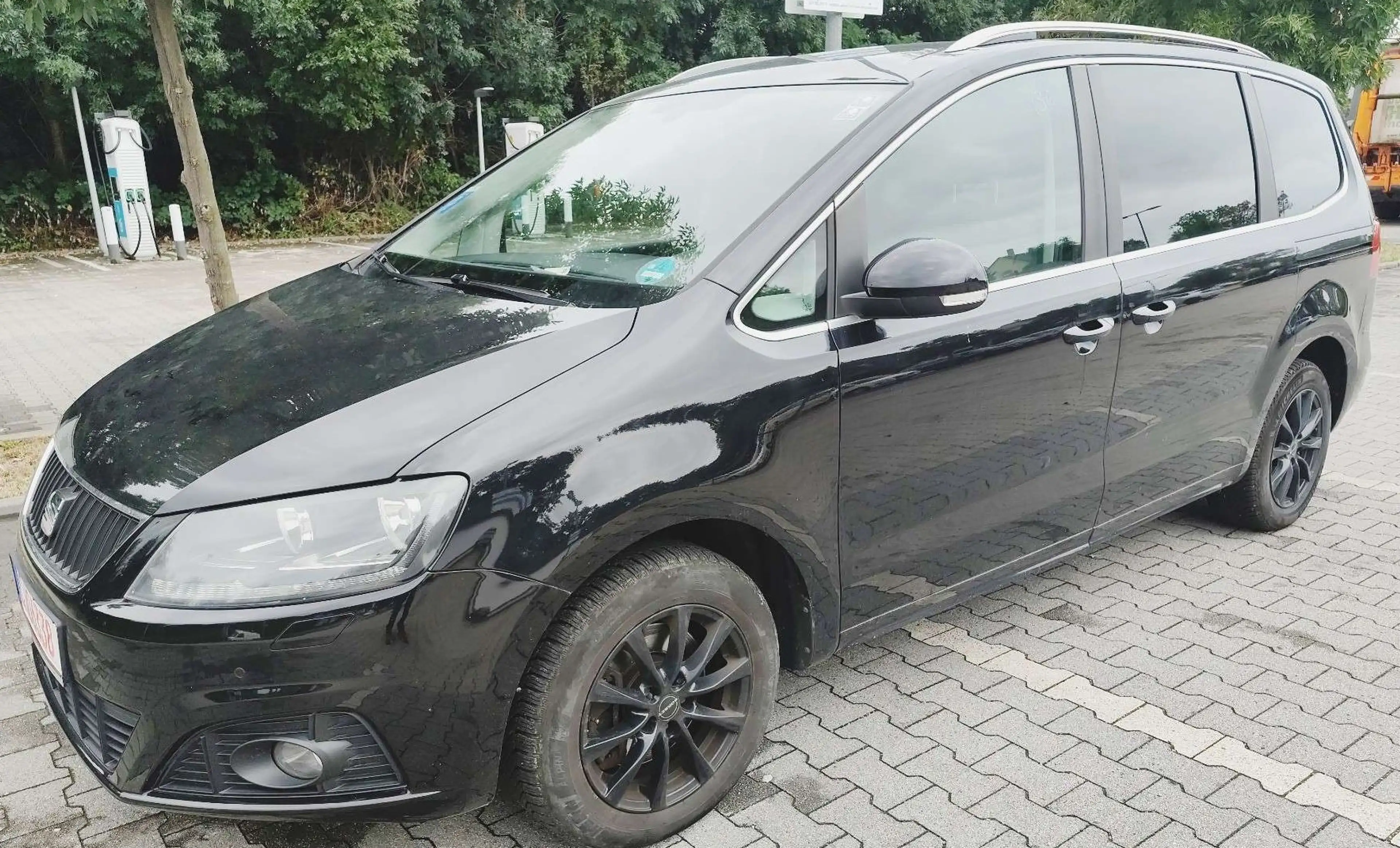 SEAT Alhambra Allhambra Diesel 2.0 TDI ( 7 Sitzer ) 4x4 ( 2x schiebe tür )Voll sheckheft bei Seat — photo 5