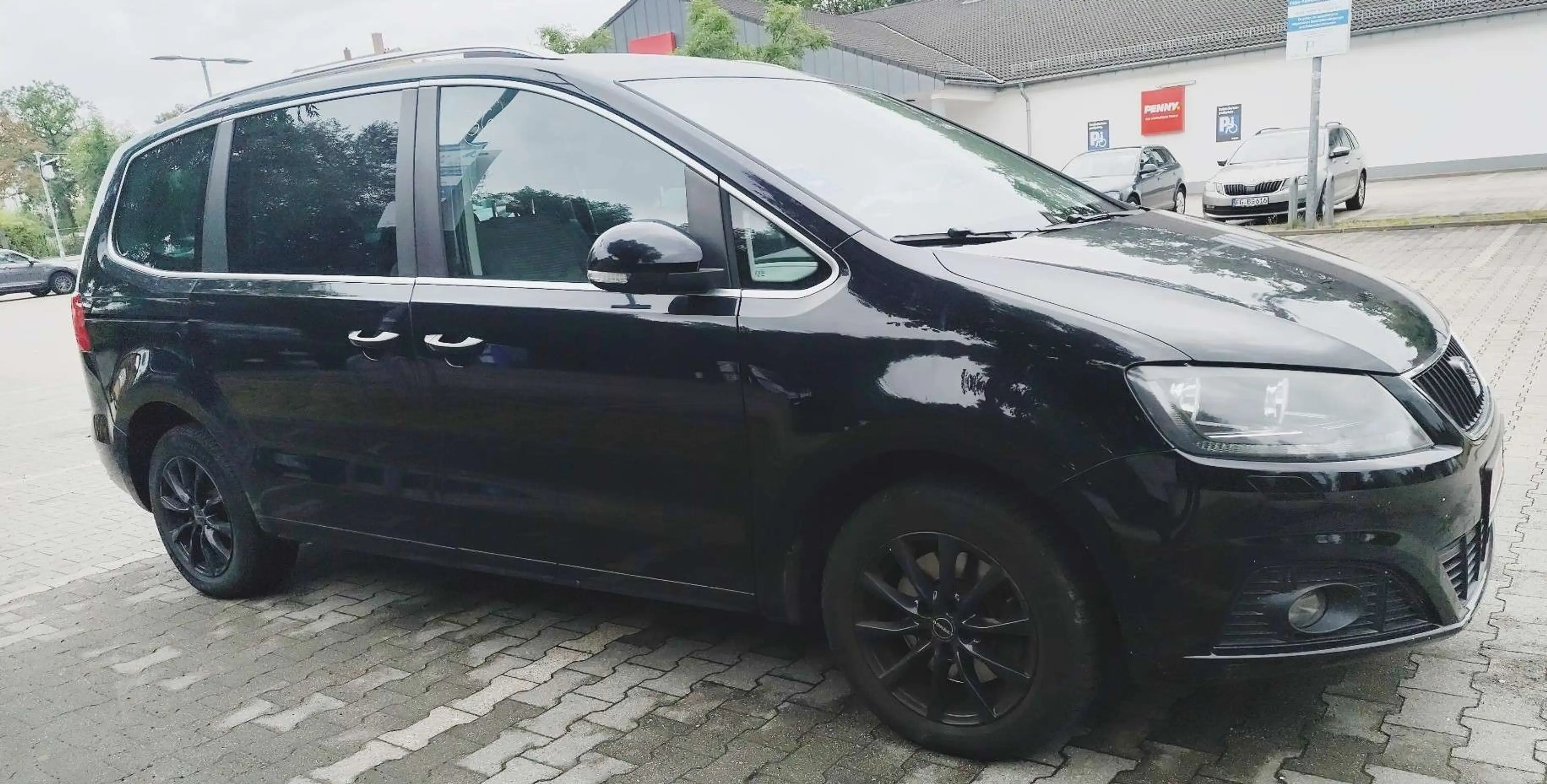 SEAT Alhambra Allhambra Diesel 2.0 TDI ( 7 Sitzer ) 4x4 ( 2x schiebe tür )Voll sheckheft bei Seat — photo 4