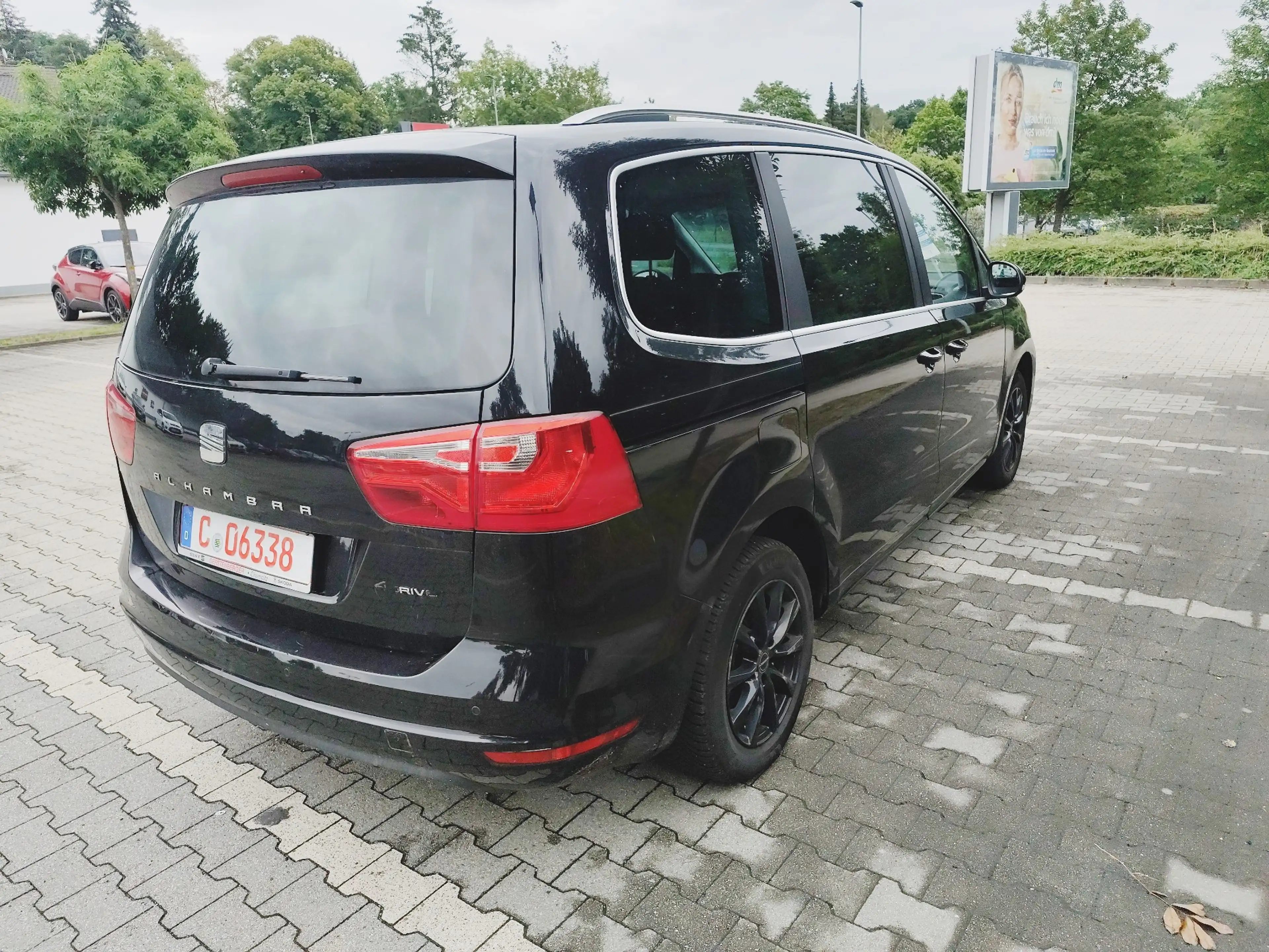 SEAT Alhambra Allhambra Diesel 2.0 TDI ( 7 Sitzer ) 4x4 ( 2x schiebe tür )Voll sheckheft bei Seat — photo 9