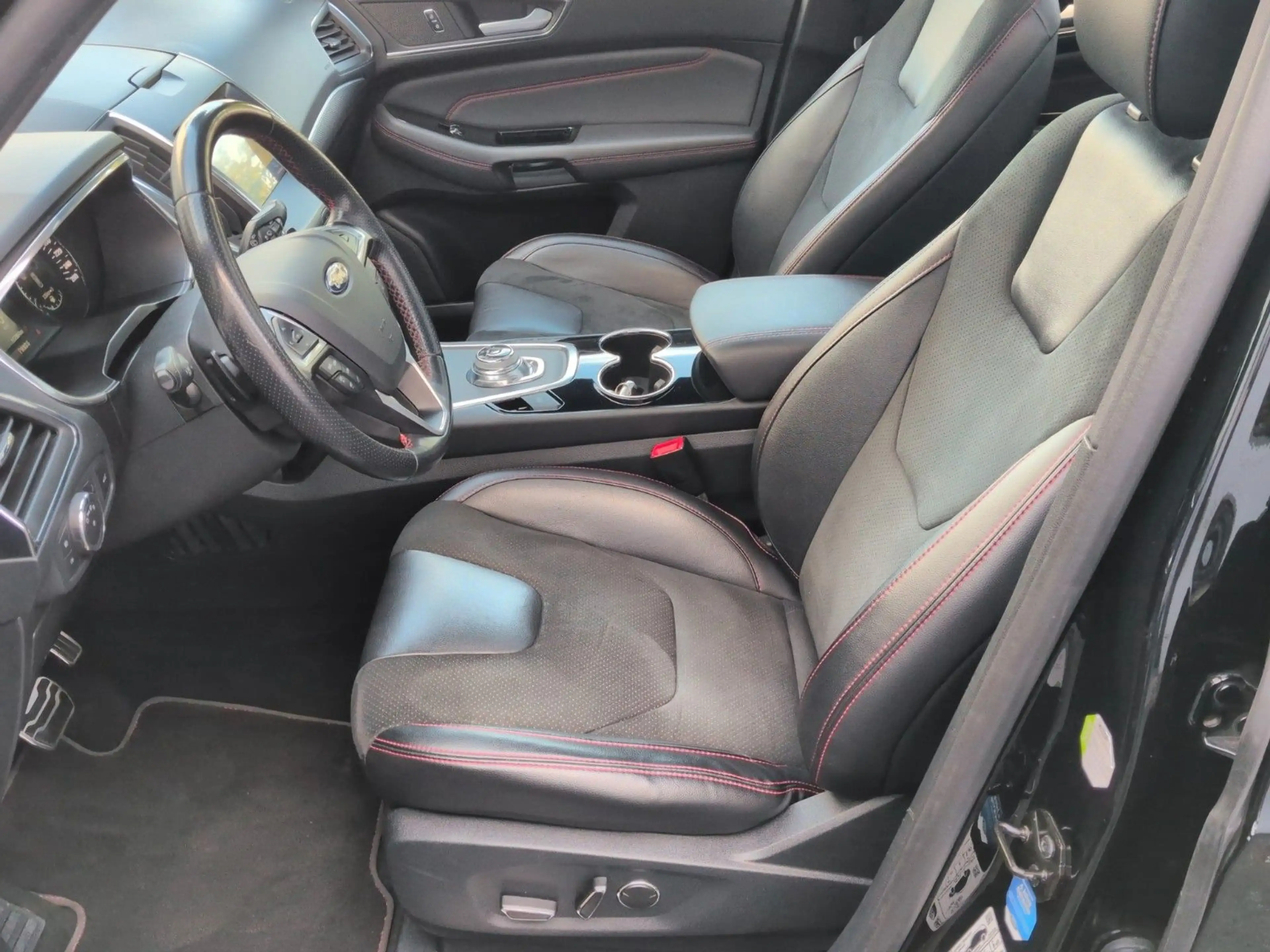 Ford S-Max ST-Line 2.0 *7SITZ*Panorama*Automatik*AHK* — photo 11