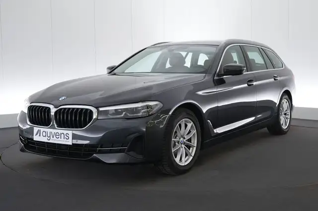 BMW 520 5 Touring 520dA Business LEDER/CUIR LED GPS PDC CA