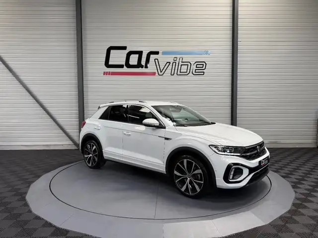 Volkswagen T-Roc main image